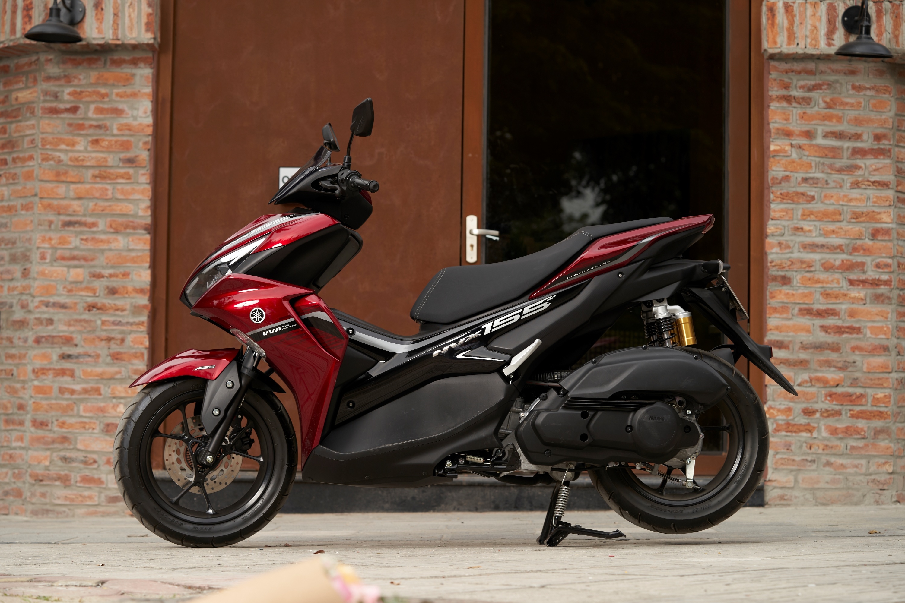 Yamaha NVX anh 5