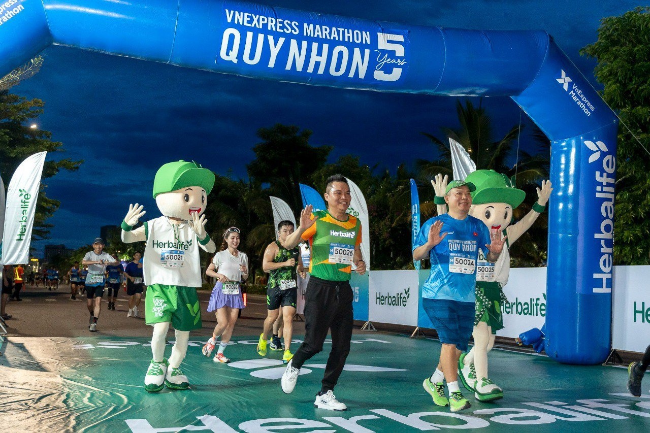 VnExpress Marathon Quy Nhon 2024 anh 2