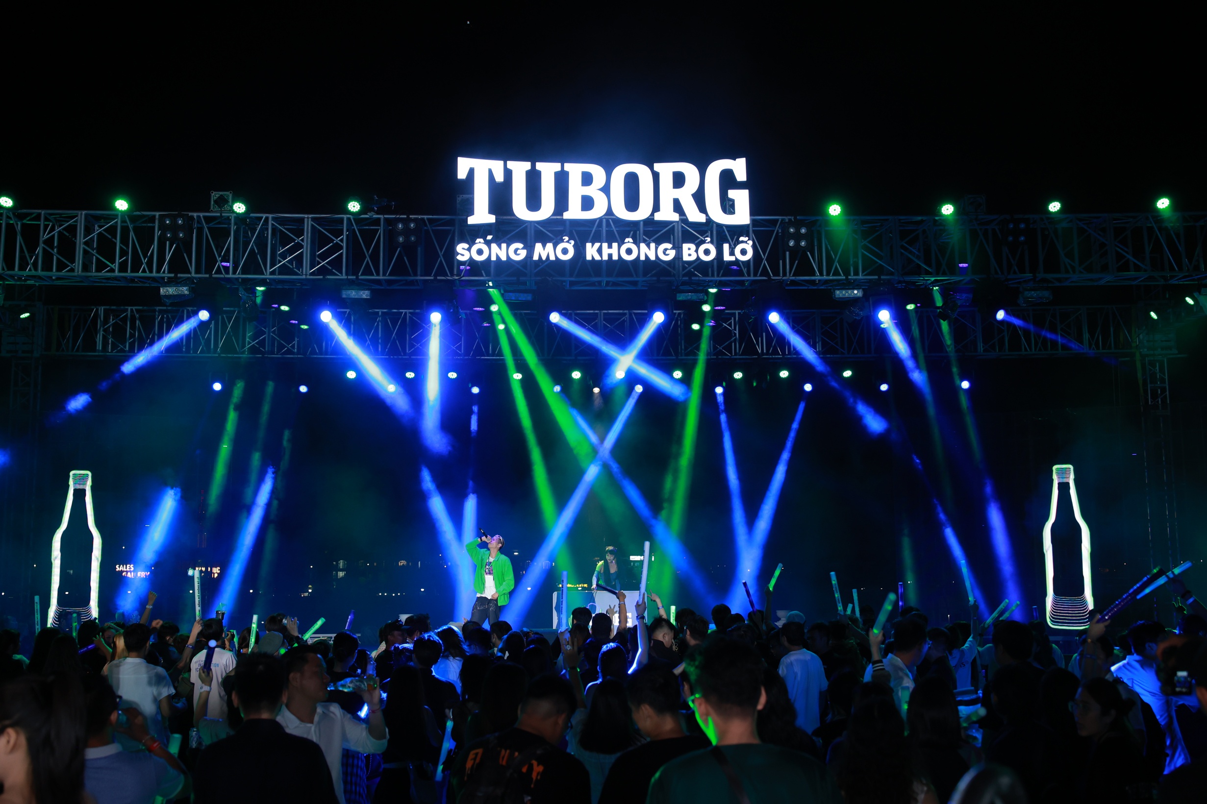 Tuborg 'chao san' Dong Nam Bo bang chuoi su kien am nhac dinh cao hinh anh