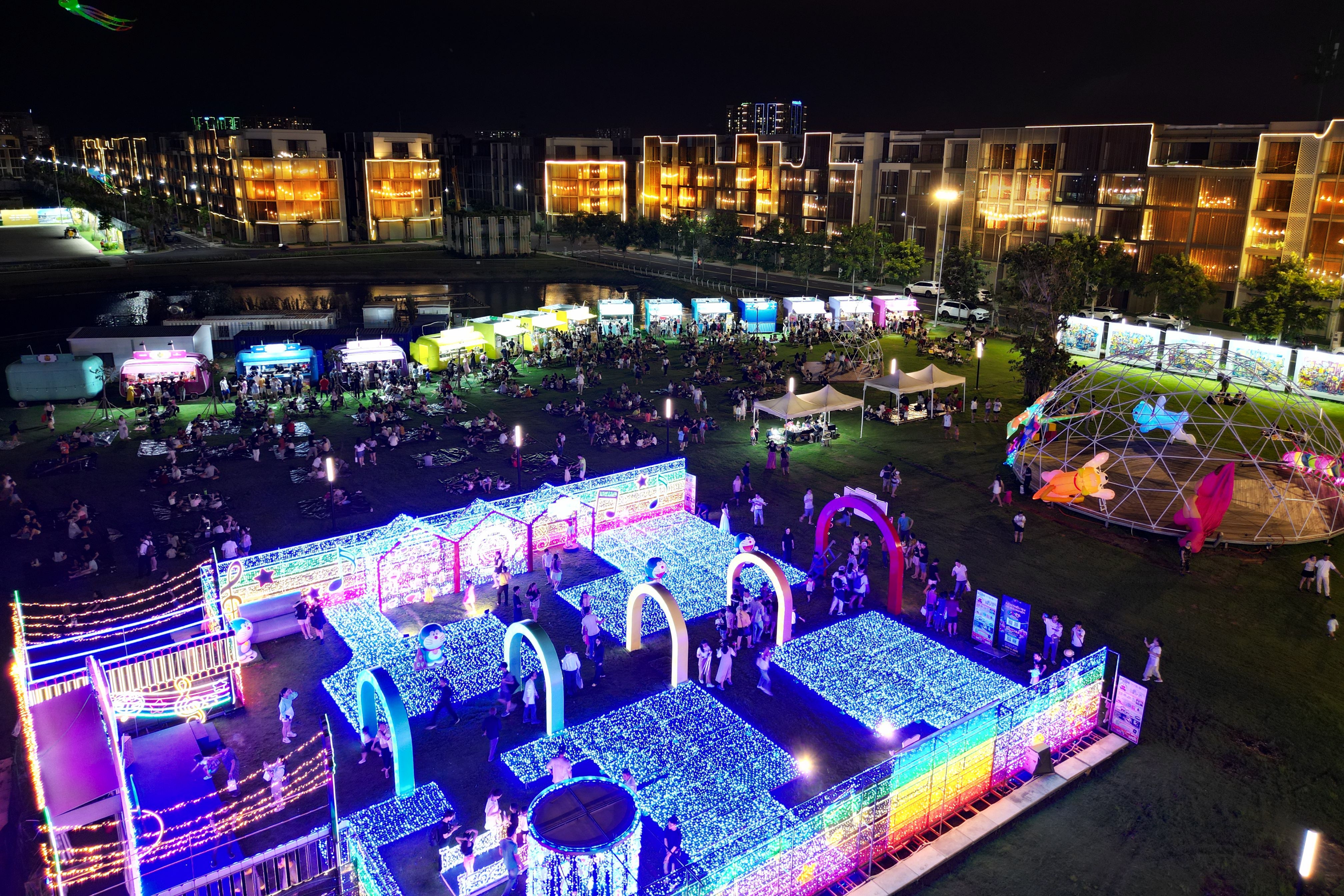 The Global City,  SOHO anh 4