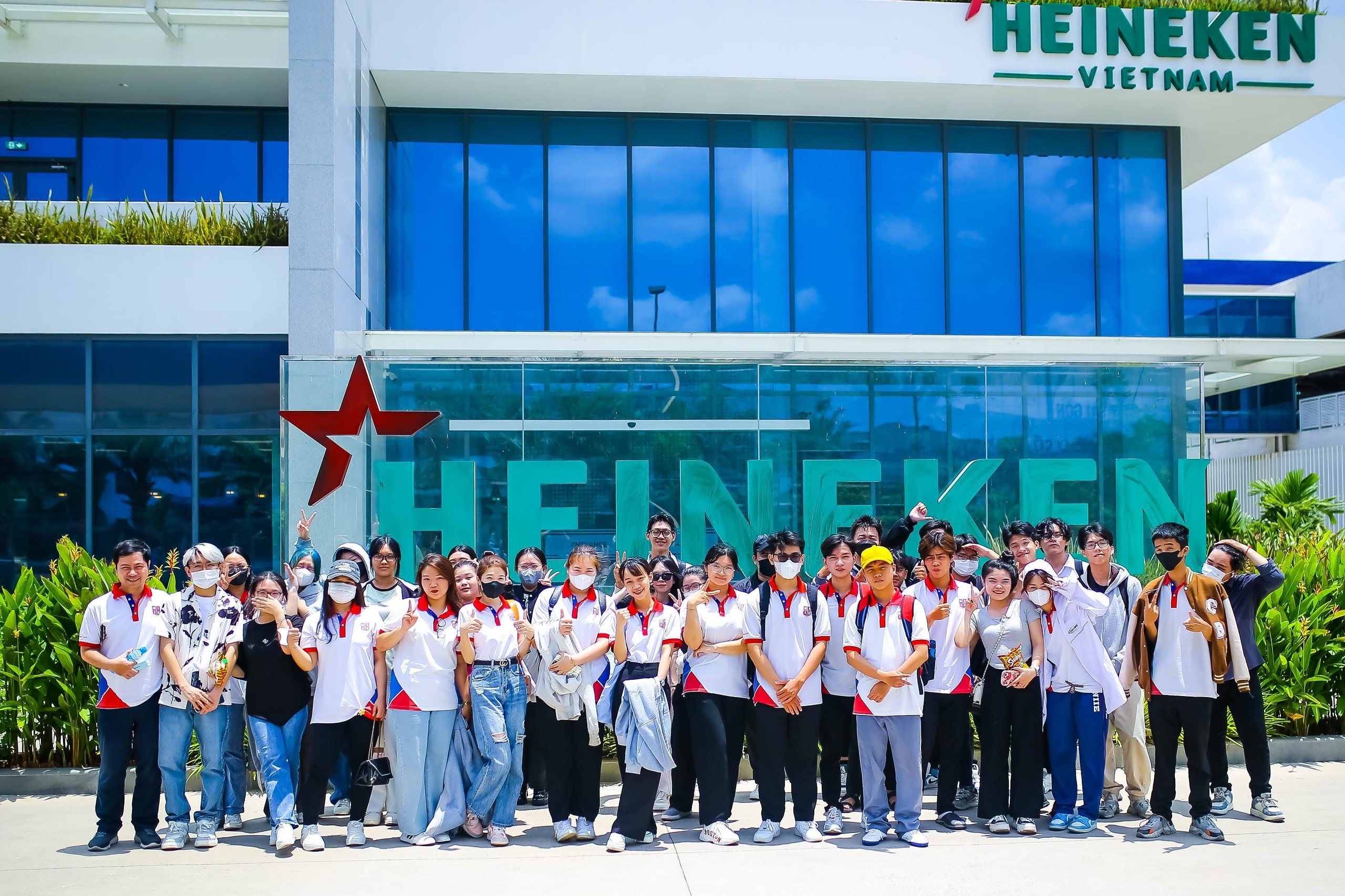 DH Nguyen Tat Thanh anh 3