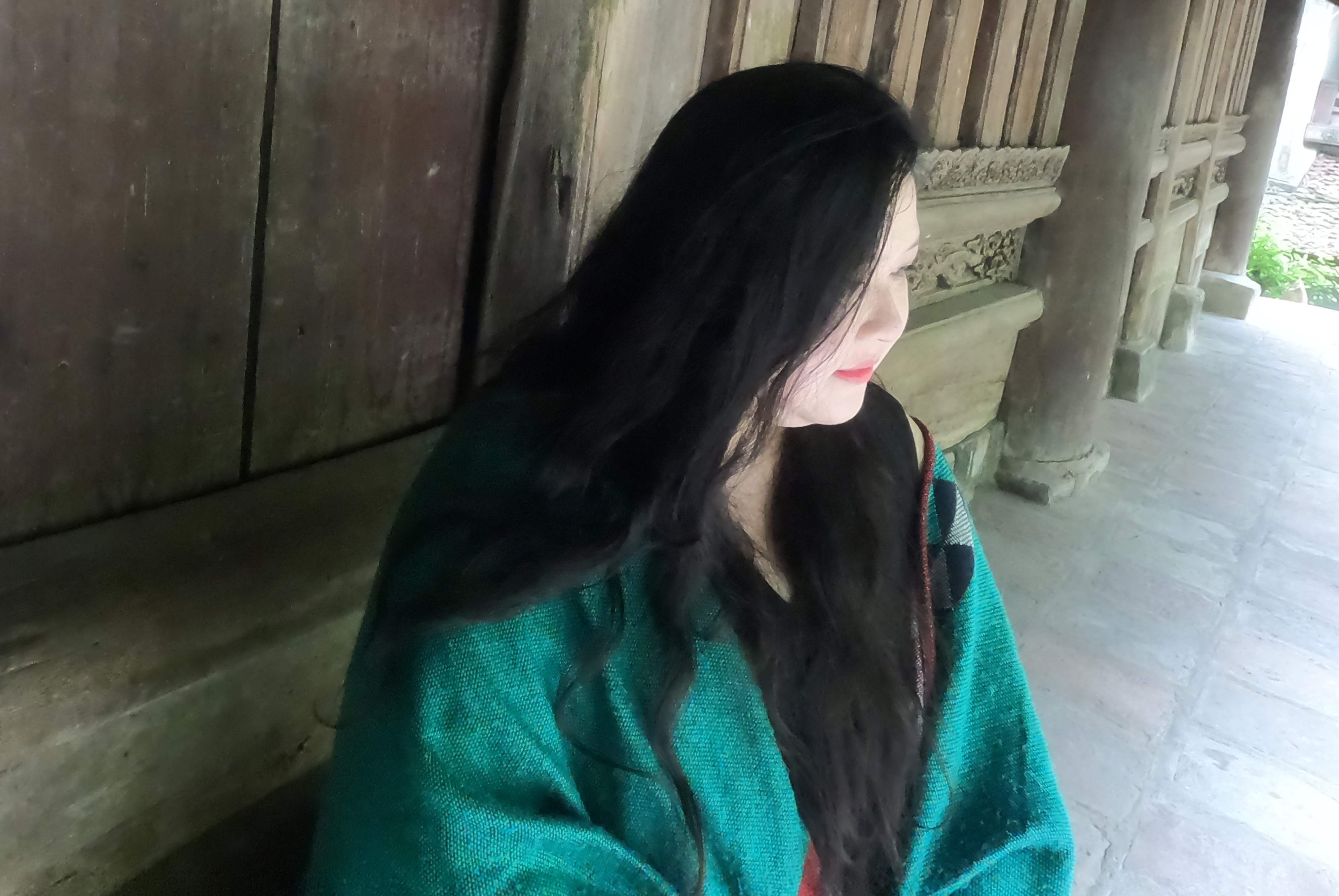 Nha van Ha Thuy Nguyen: ‘Phuc co de phuc sinh’ hinh anh