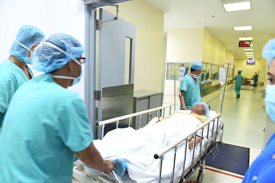 Benh vien FV, BS Trinh Van Hai anh 8