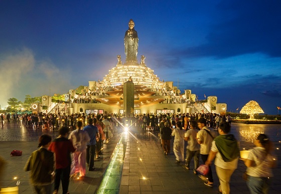 Nui Ba Den to chuc le dang dang tuong nho anh hung liet si ngay 27/7 hinh anh