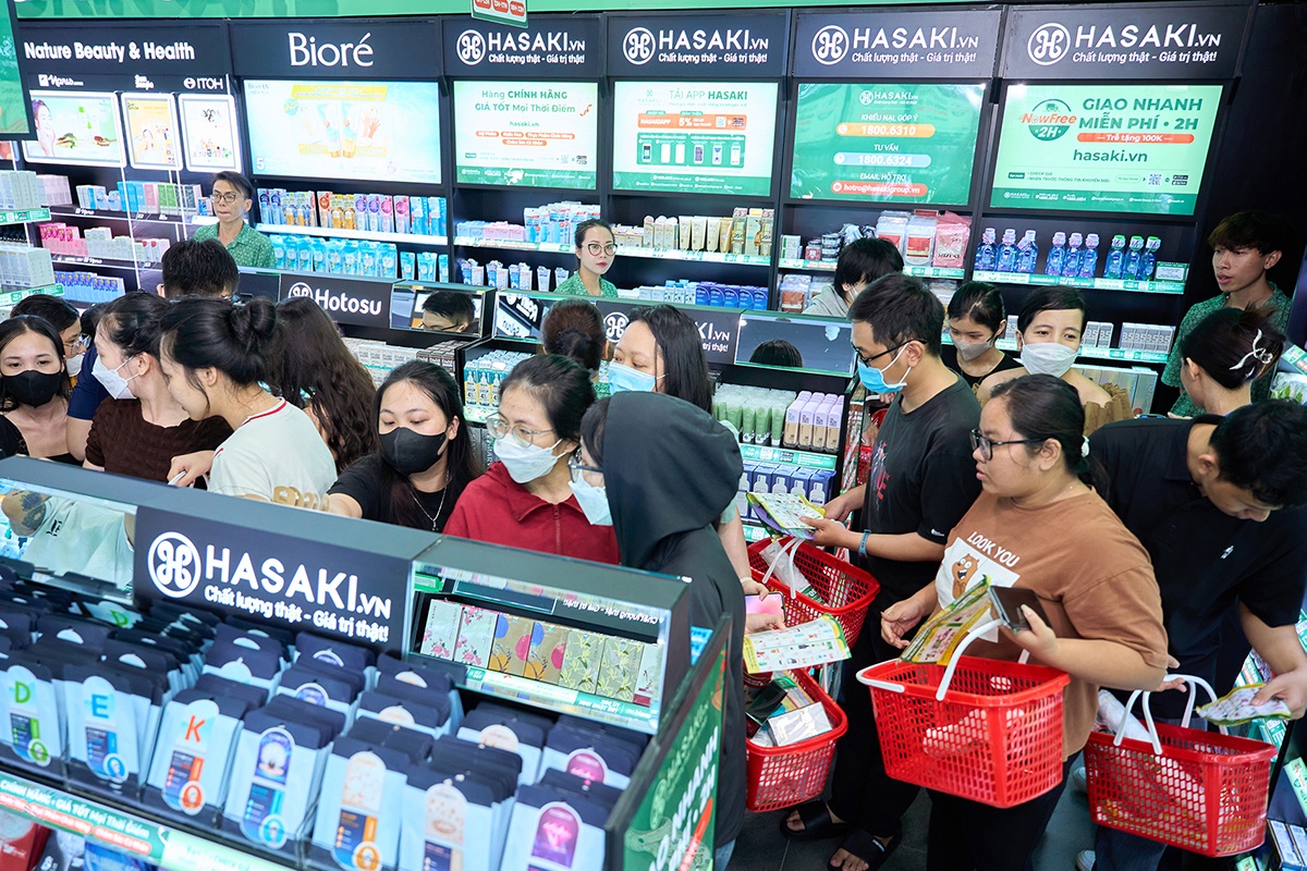 'Ra ngo la co Hasaki' nho 200 chi nhanh phu song toan quoc hinh anh