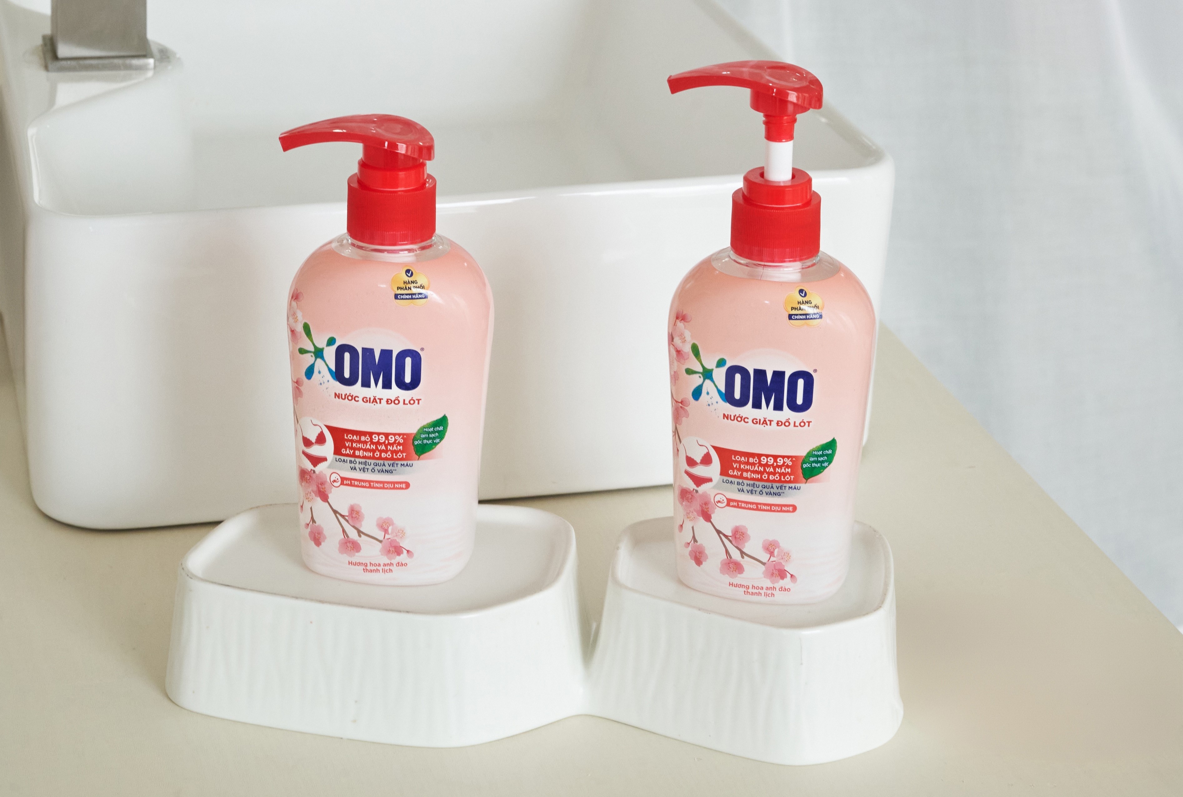 Nuoc giat do lot chuyen dung OMO - giat do nho chi la ‘chuyen nho’ hinh anh