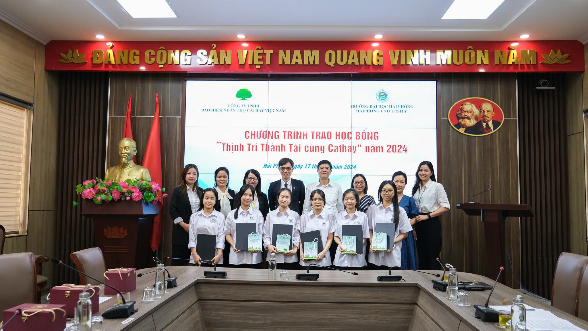 Cathay Life ảnh 1 Cathay Life anh 1