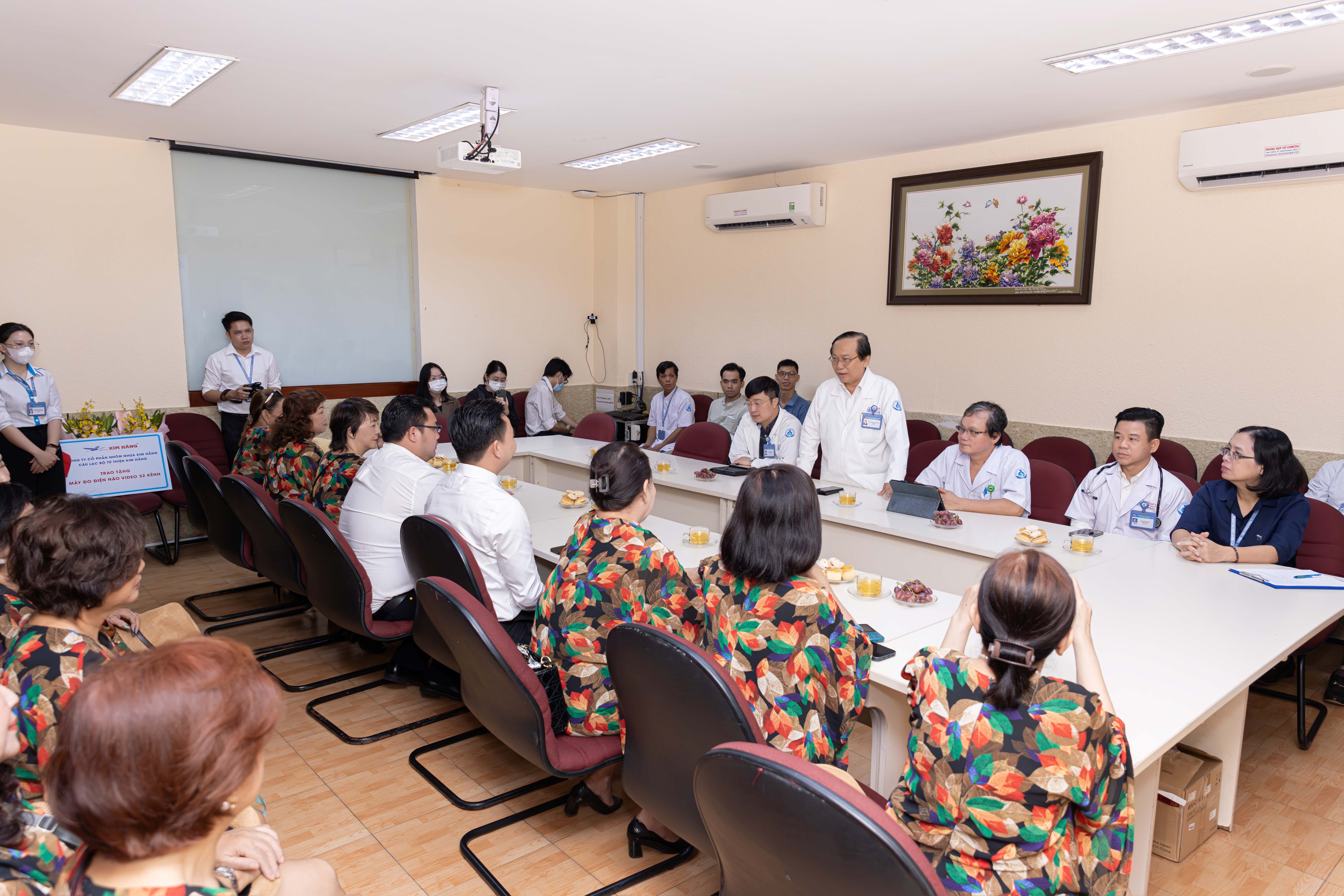 Nhom Nhua Kim Hang anh 4