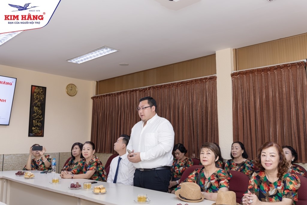 Nhom Nhua Kim Hang anh 3