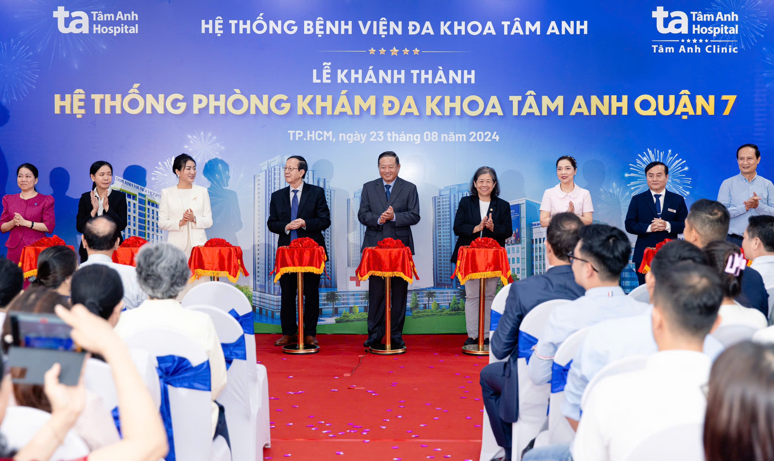 Ra mat trung tam kham chua benh cong nghe cao dau tien o nam TP.HCM hinh anh