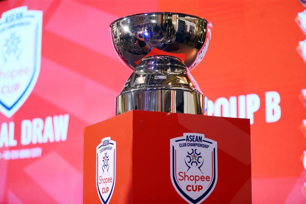 FPT Play so huu ban quyen Shopee Cup va Mitsubishi Electric Cup 2024 hinh anh
