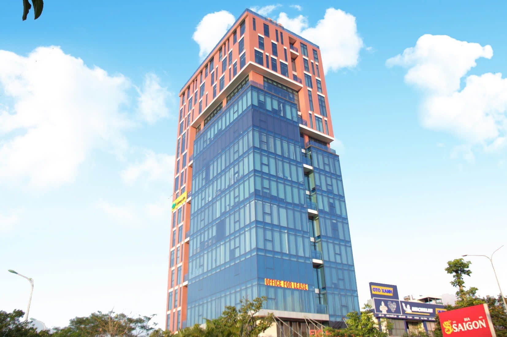 Vach kinh mat dung - giai phap hien dai cho kien truc ben vung hinh anh