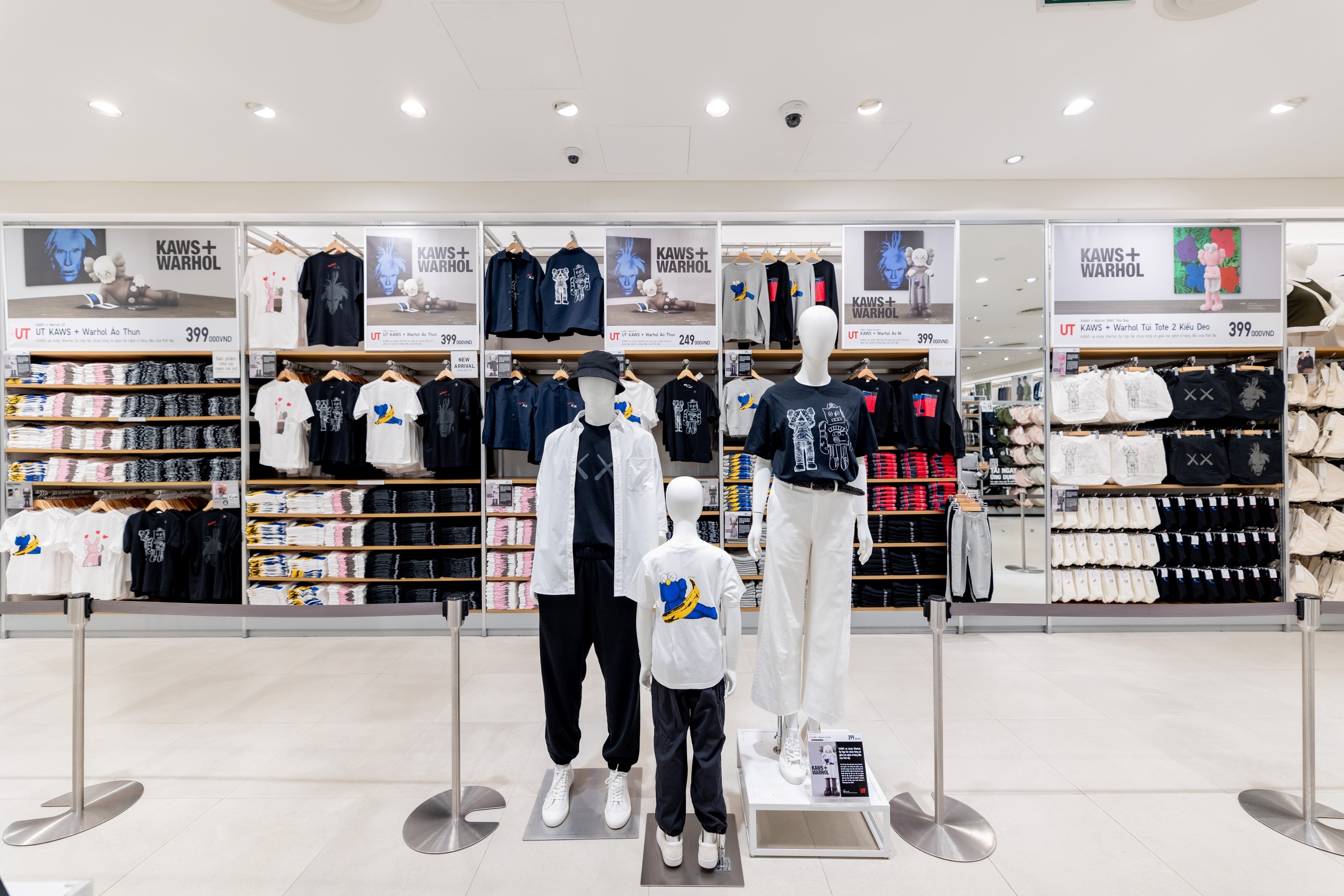 Uniqlo ảnh 14 Uniqlo anh 14