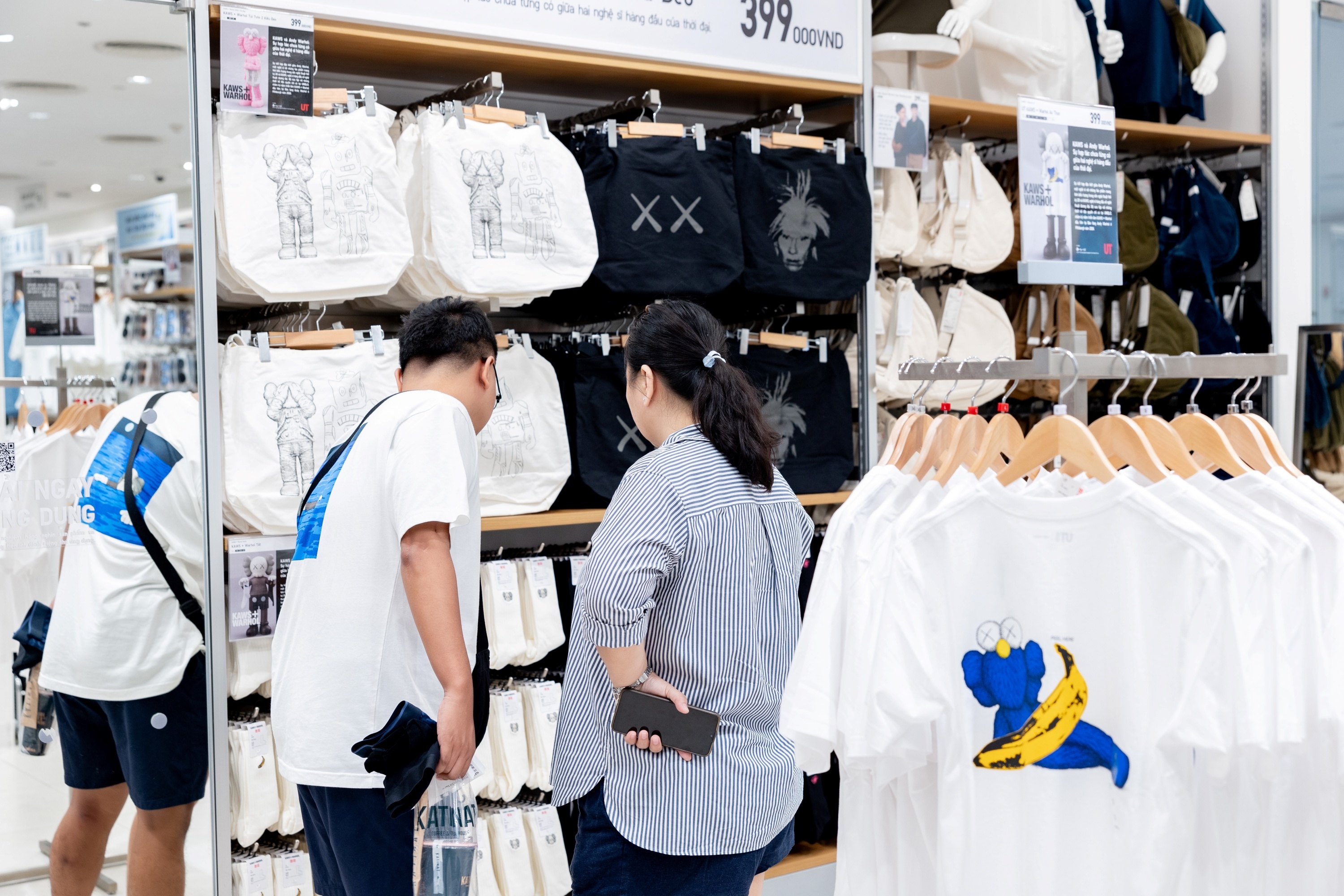 Uniqlo ảnh 17 Uniqlo anh 17