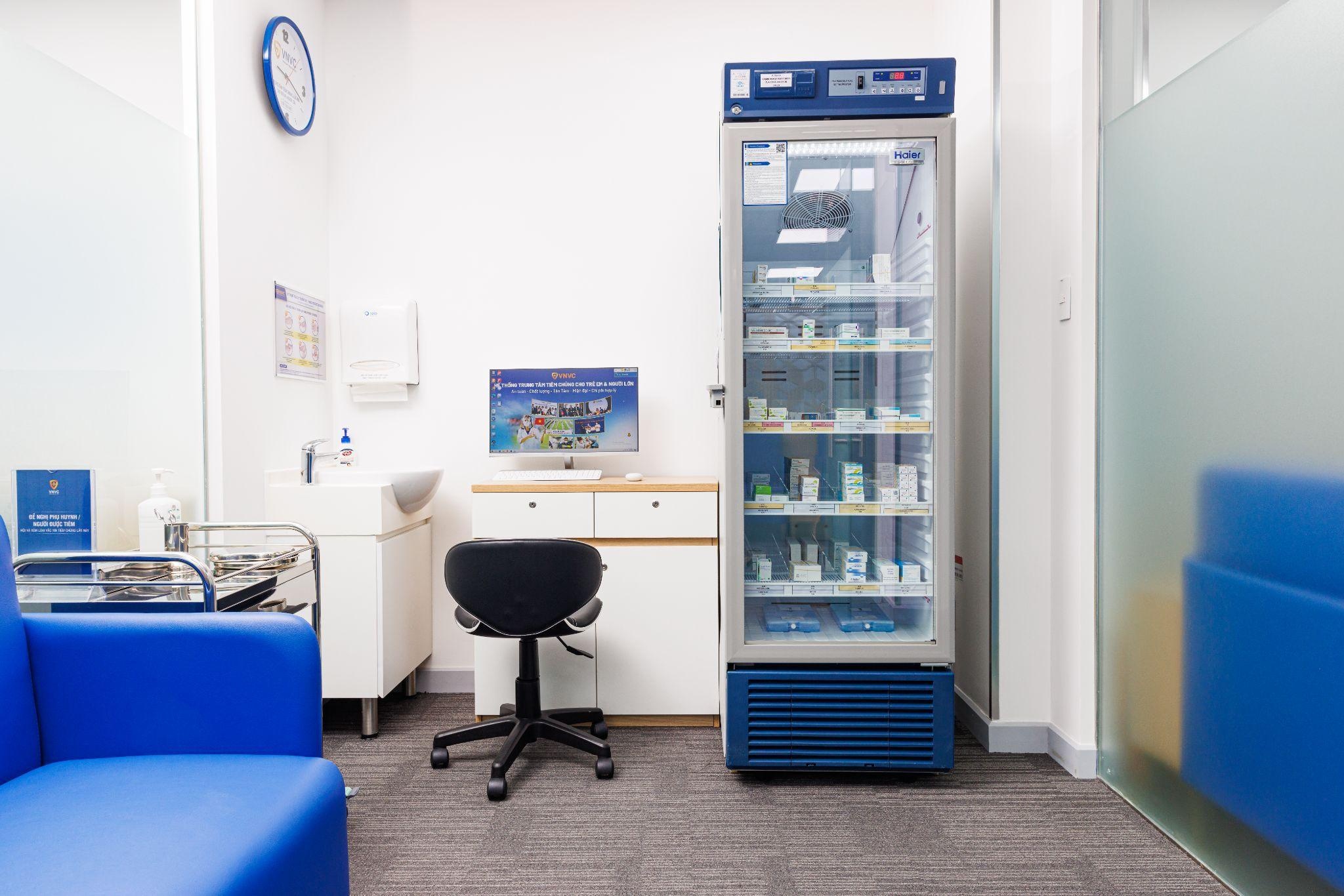 VNVC, tiêm chủng ảnh 12 VNVC, tiem chung anh 12