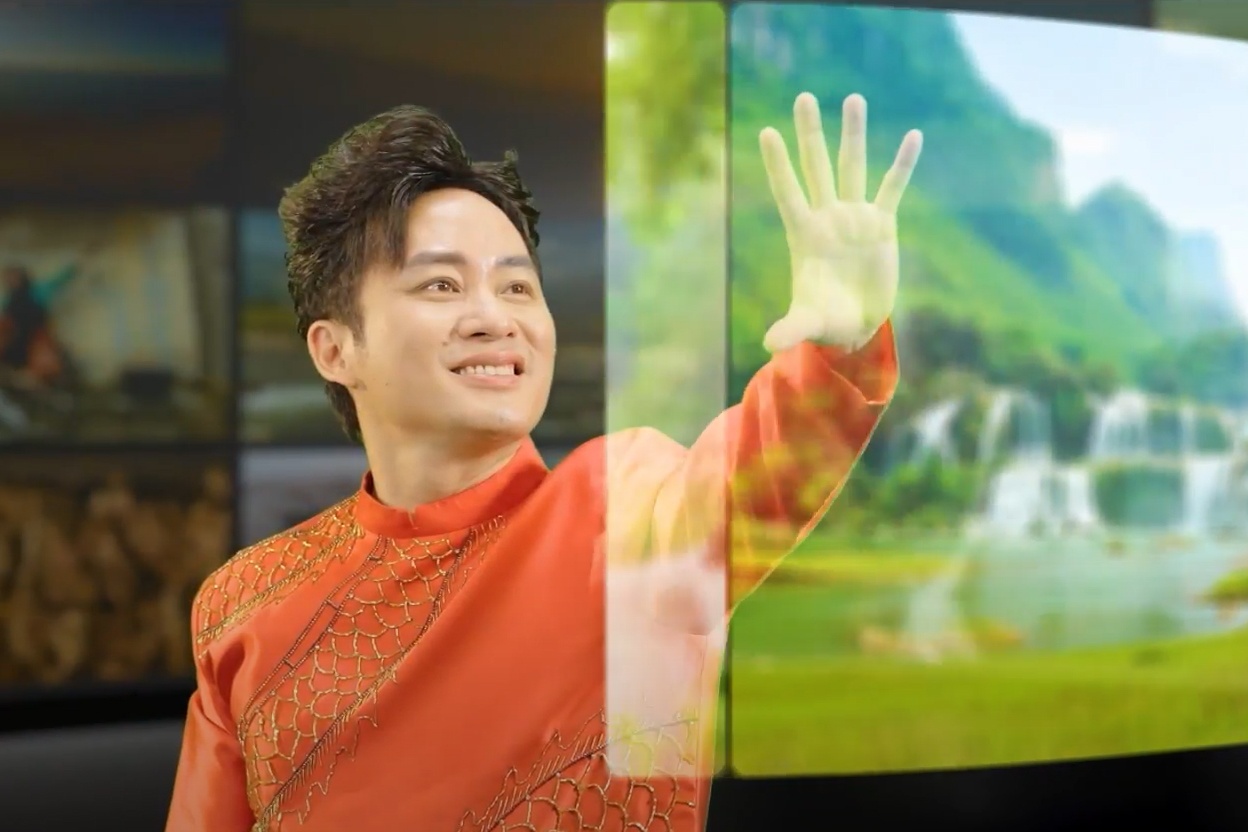 Tung Duong the hien niem tu hao dan toc qua MV moi hinh anh