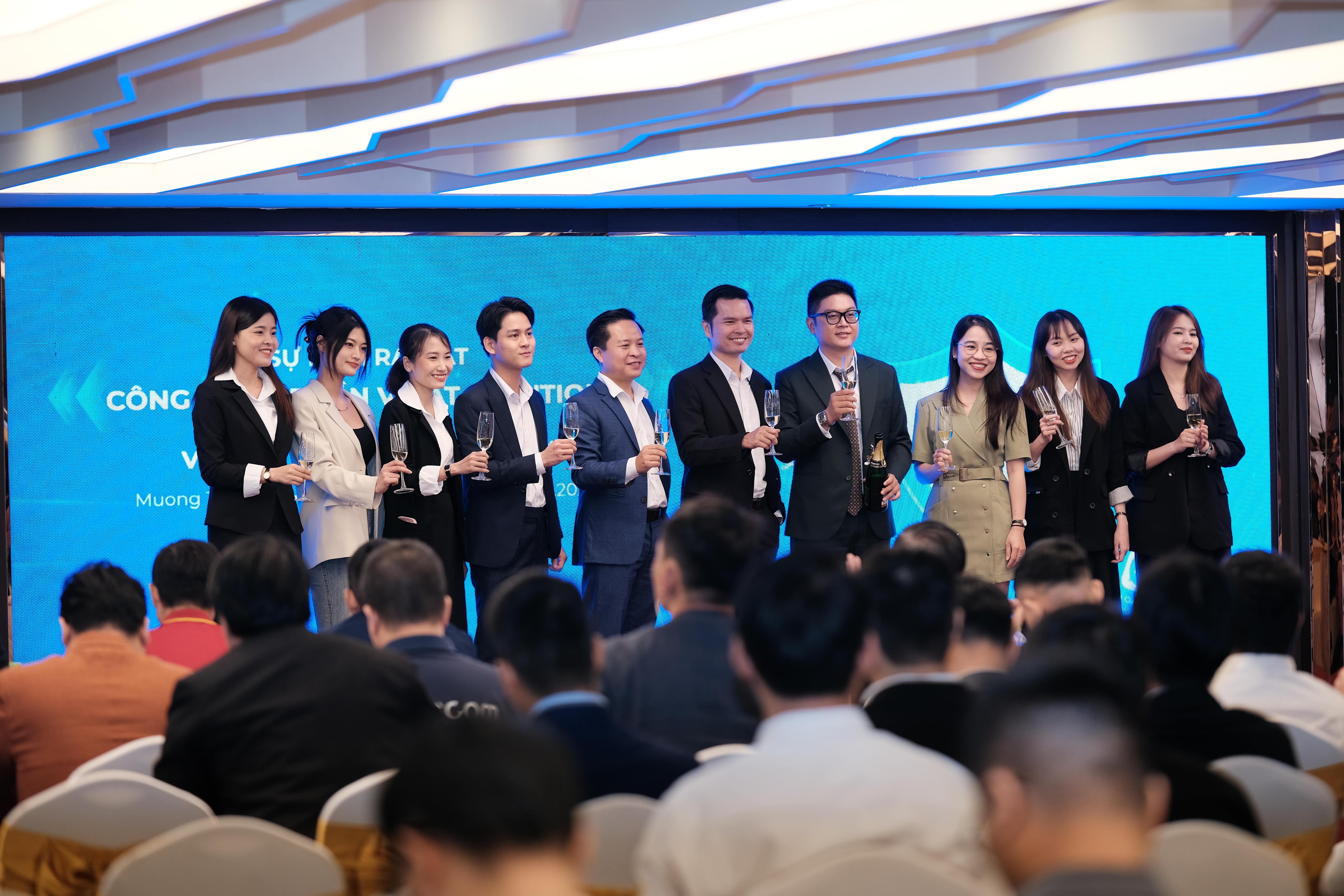 ViHAT Group ra mat bo doi cong nghe toi uu trai nghiem khach hang hinh anh