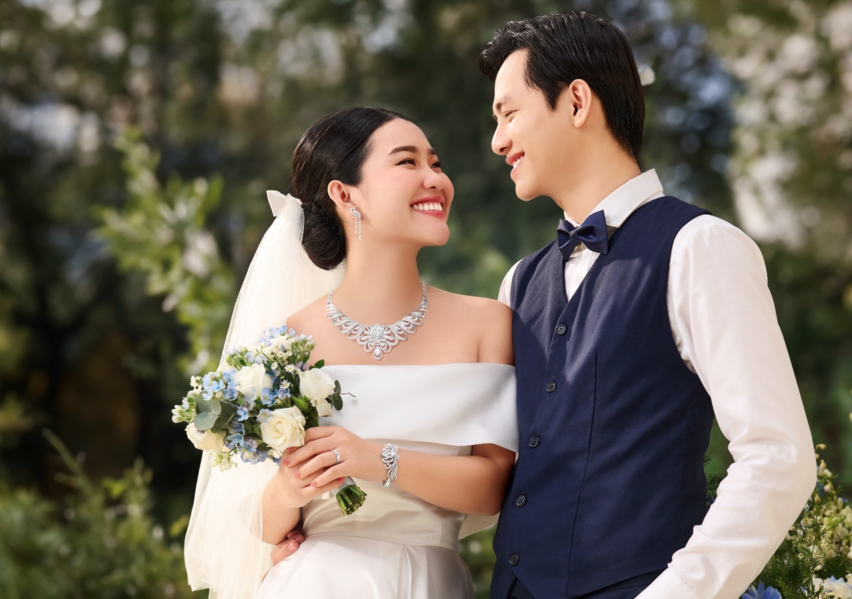 3 phong cach thoi trang cuoi danh cho co dau thang 9 hinh anh