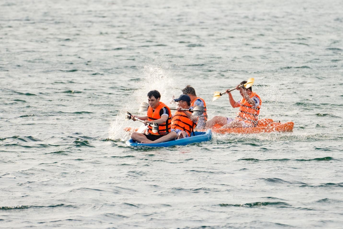 Waterpoint,  thanh pho ben song anh 3