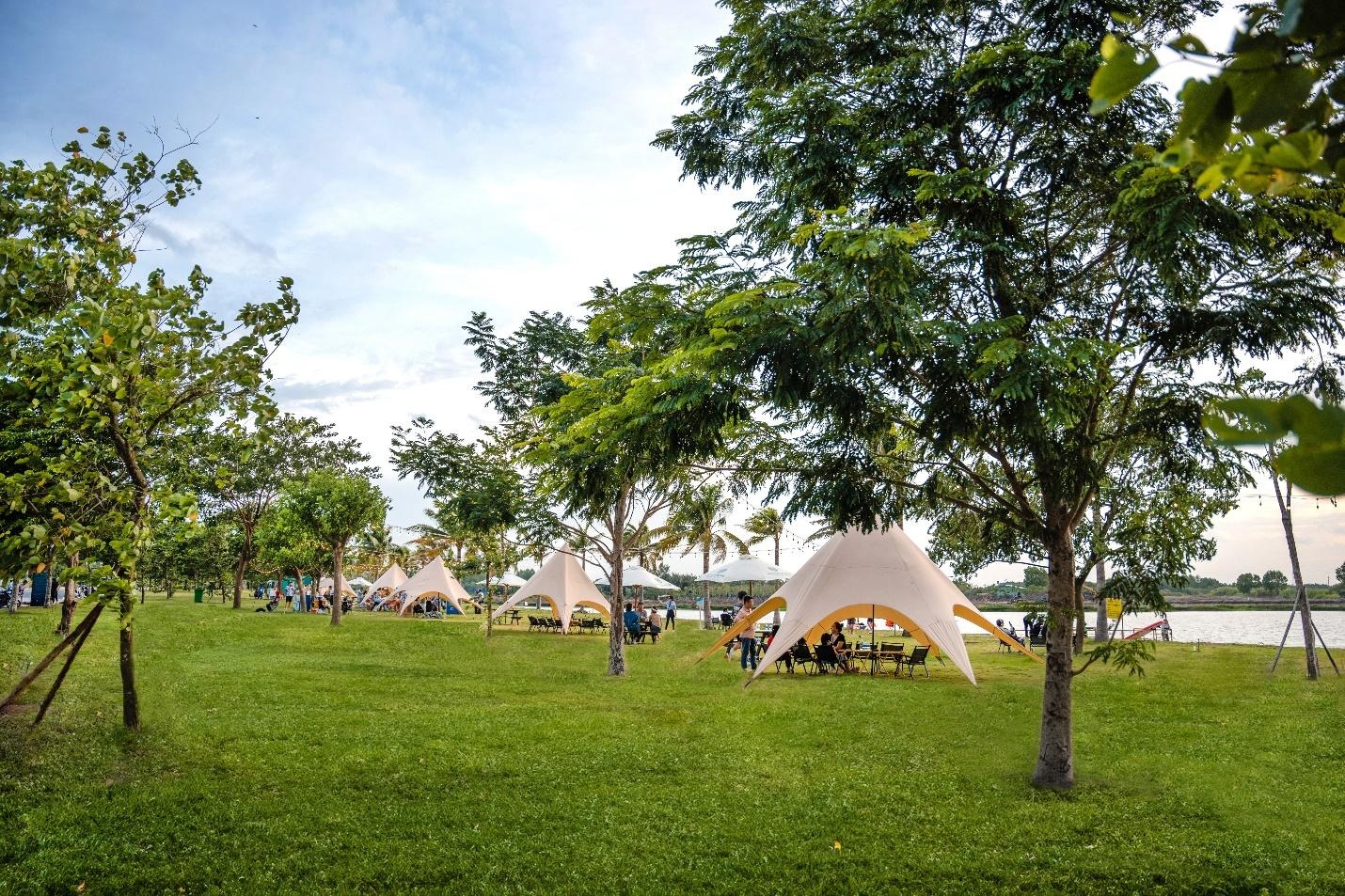 Waterpoint,  thanh pho ben song anh 5