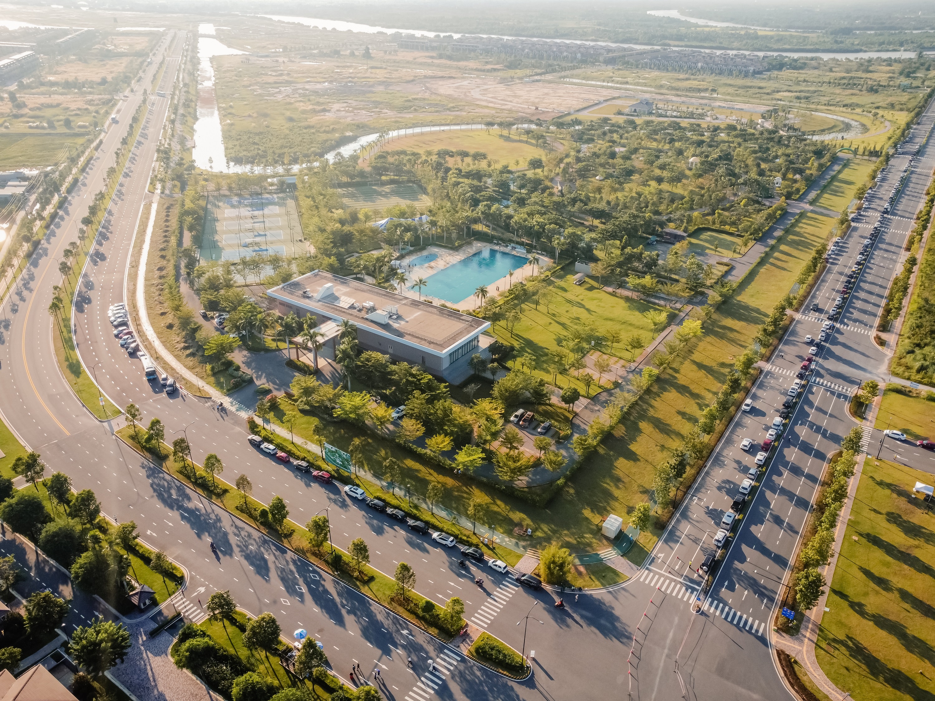 Waterpoint,  thanh pho ben song anh 11