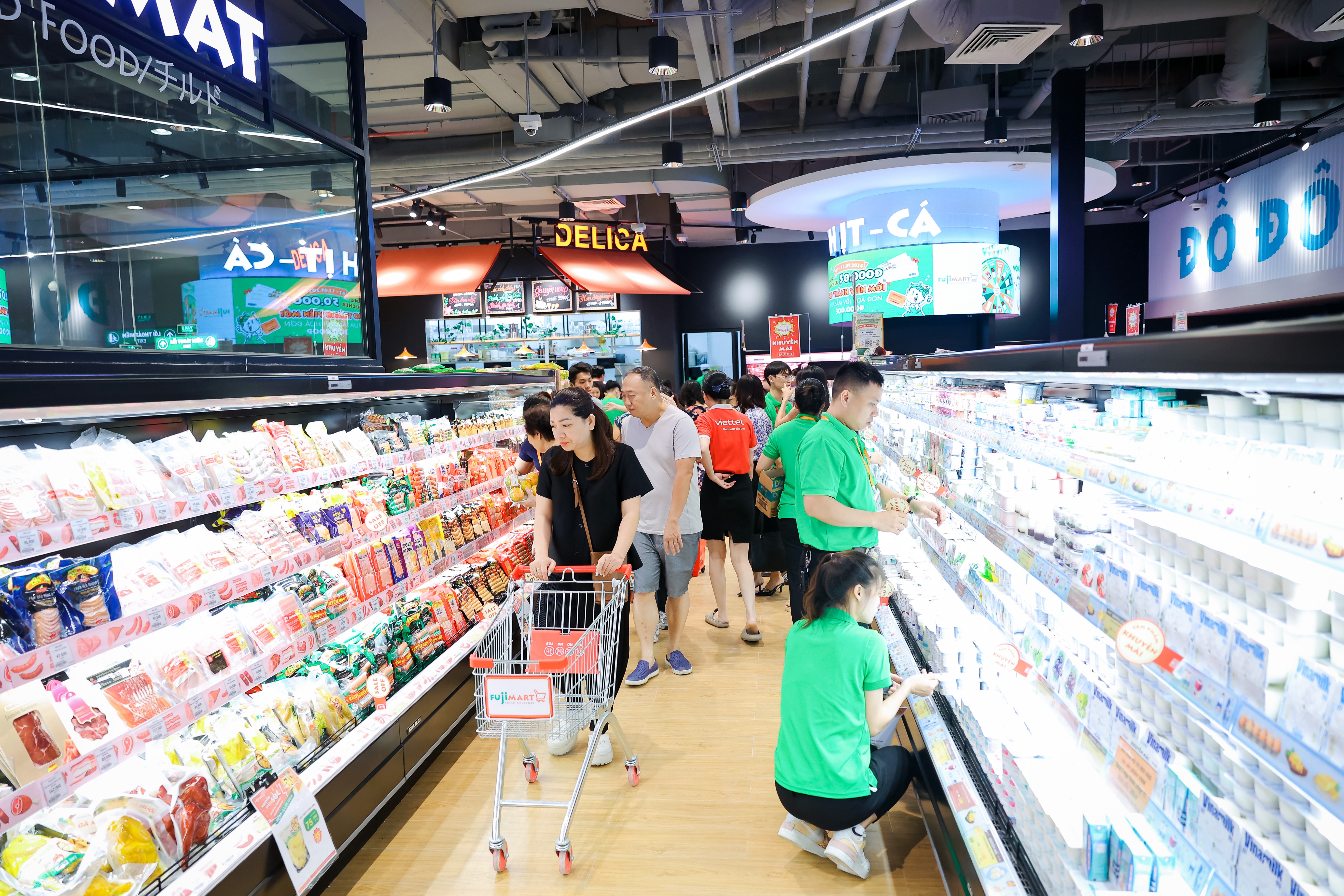 TTTM Diamond Plaza, khai trương ảnh 6 TTTM Diamond Plaza, khai truong anh 6