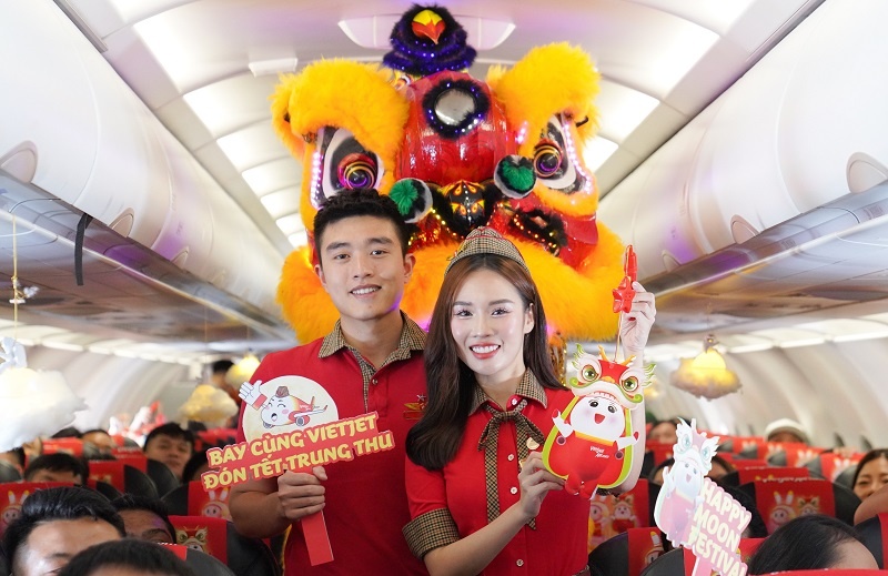 Vietjet mang Tet Trung thu am ap den voi cac ban nho hinh anh