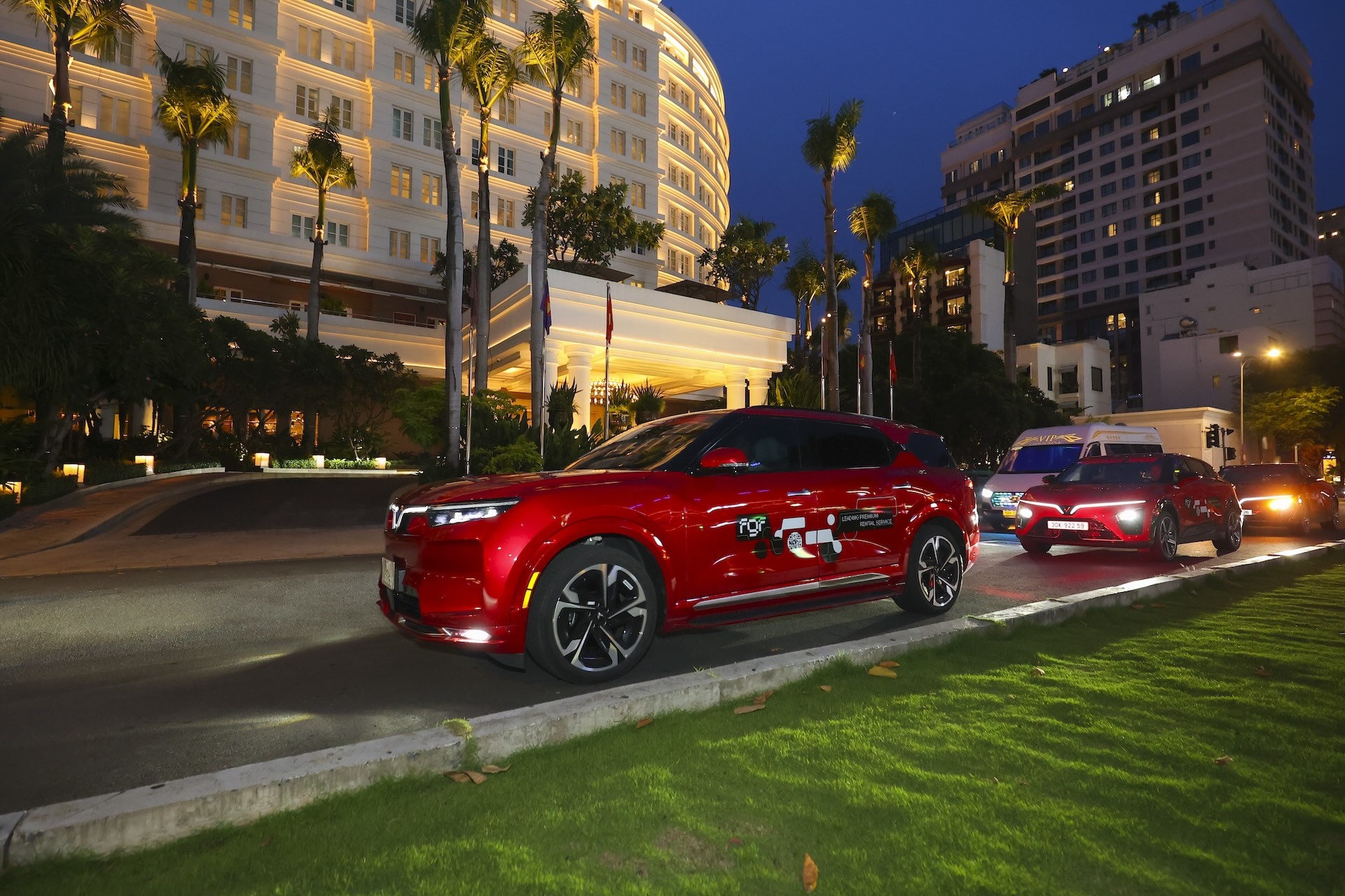 Công ty nào đứng sau dàn xe điện VinFast tại Gumball 3000