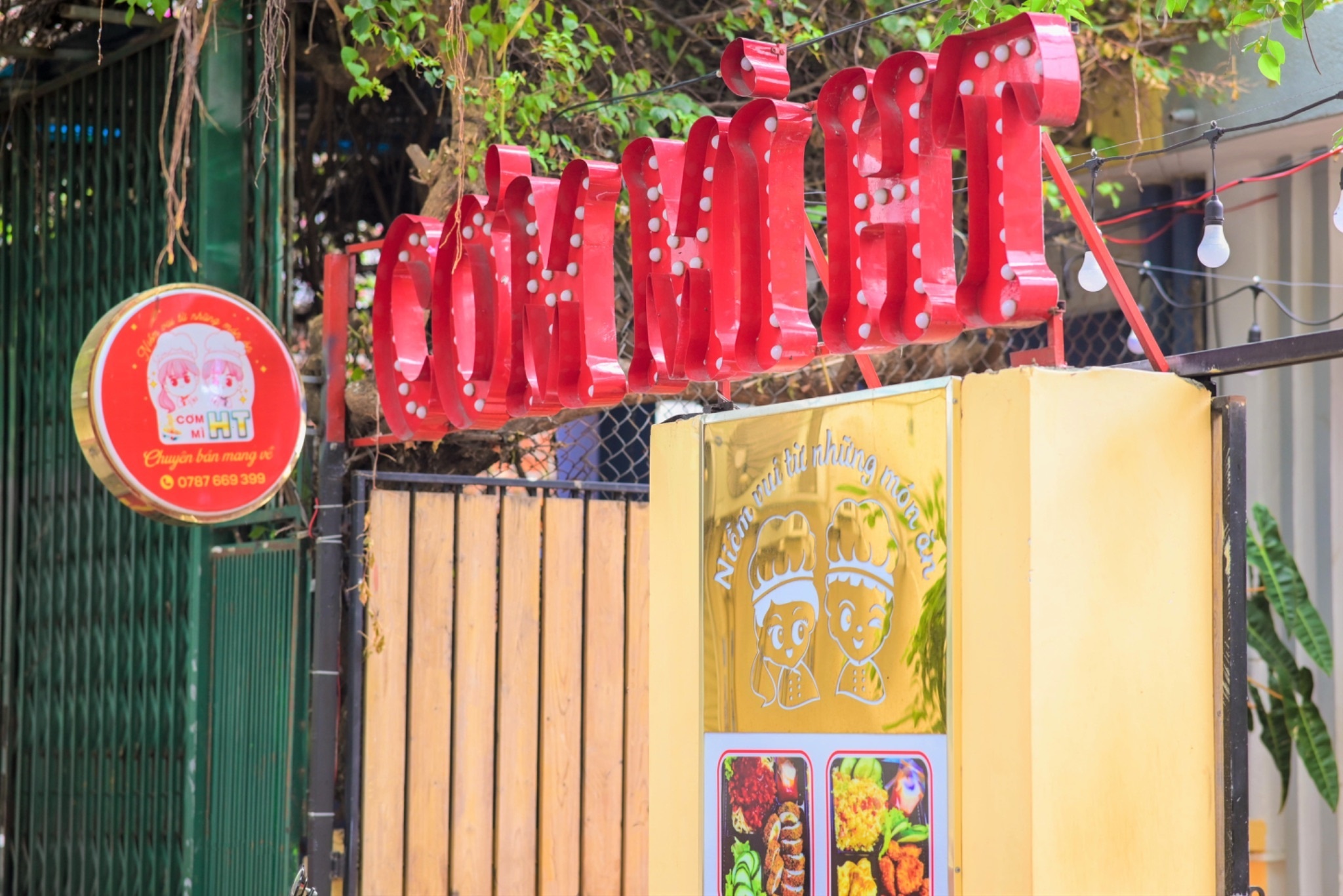 Com mi HT,  GrabFood anh 1