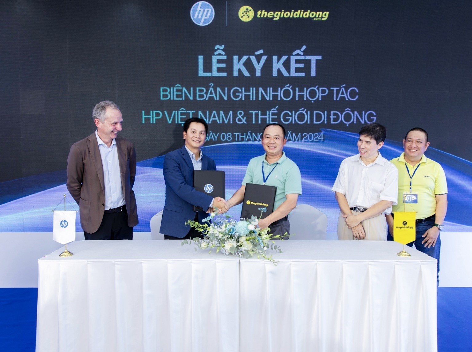 Loat thuong hieu laptop tang truong 40% doanh so tai The Gioi Di Dong hinh anh