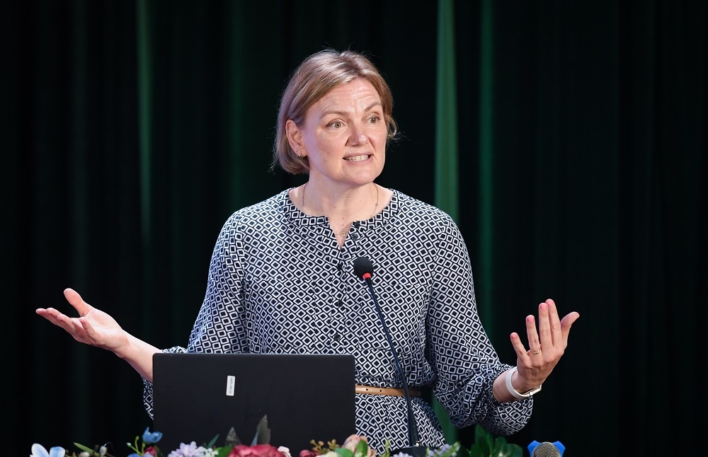 Dai dich thuoc la anh 1