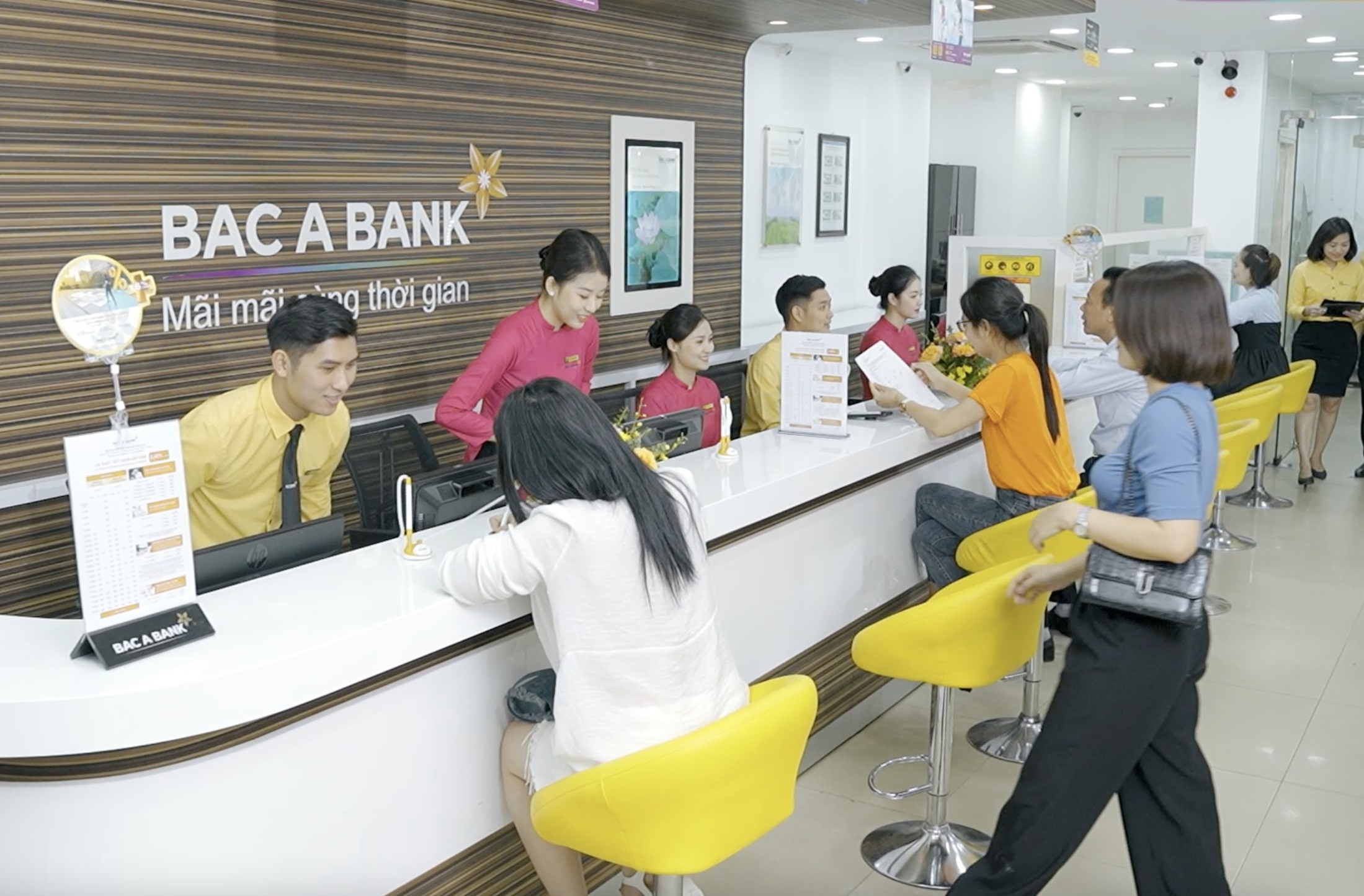 Bac A Bank phat hanh 15 trieu trai phieu, mo ra co hoi cho nha dau tu hinh anh