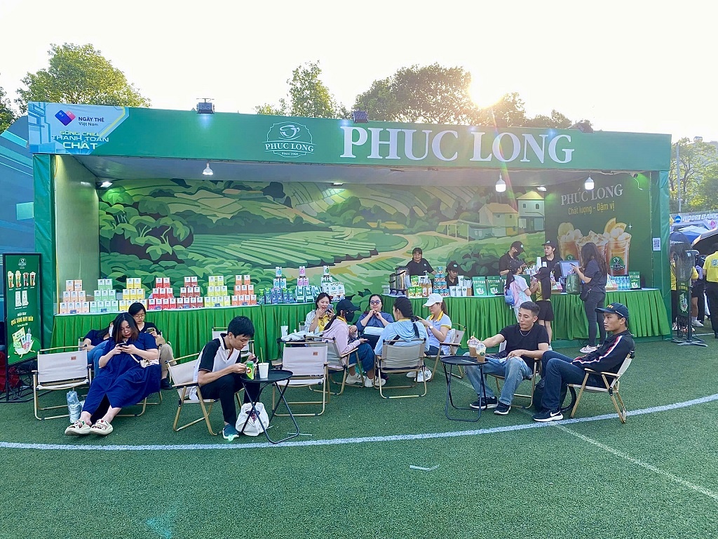 Gan 50% khach hang Phuc Long thanh toan khong dung tien mat hinh anh