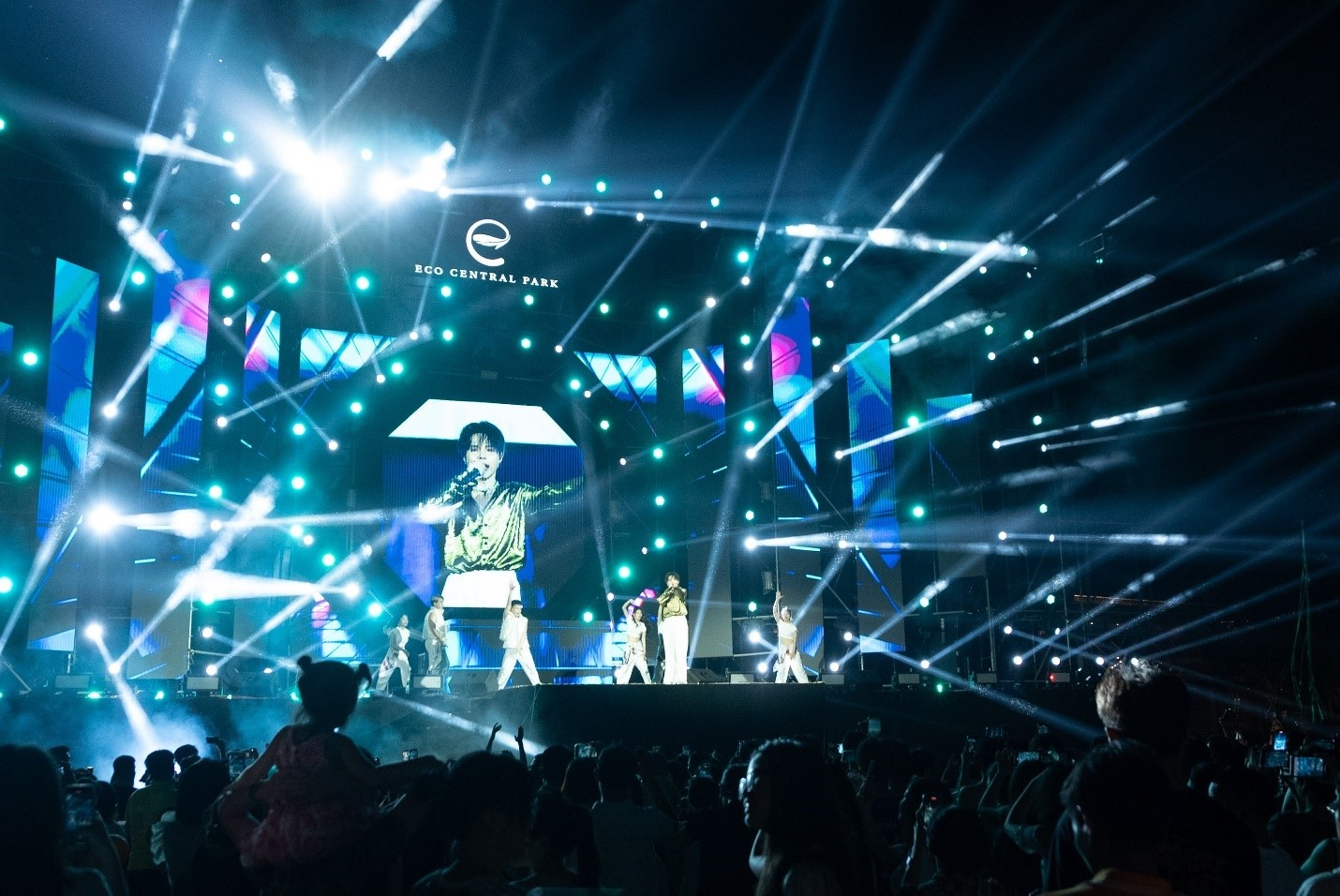 Eco Central Park - trung tam su kien van hoa, giai tri moi cua Nghe An hinh anh