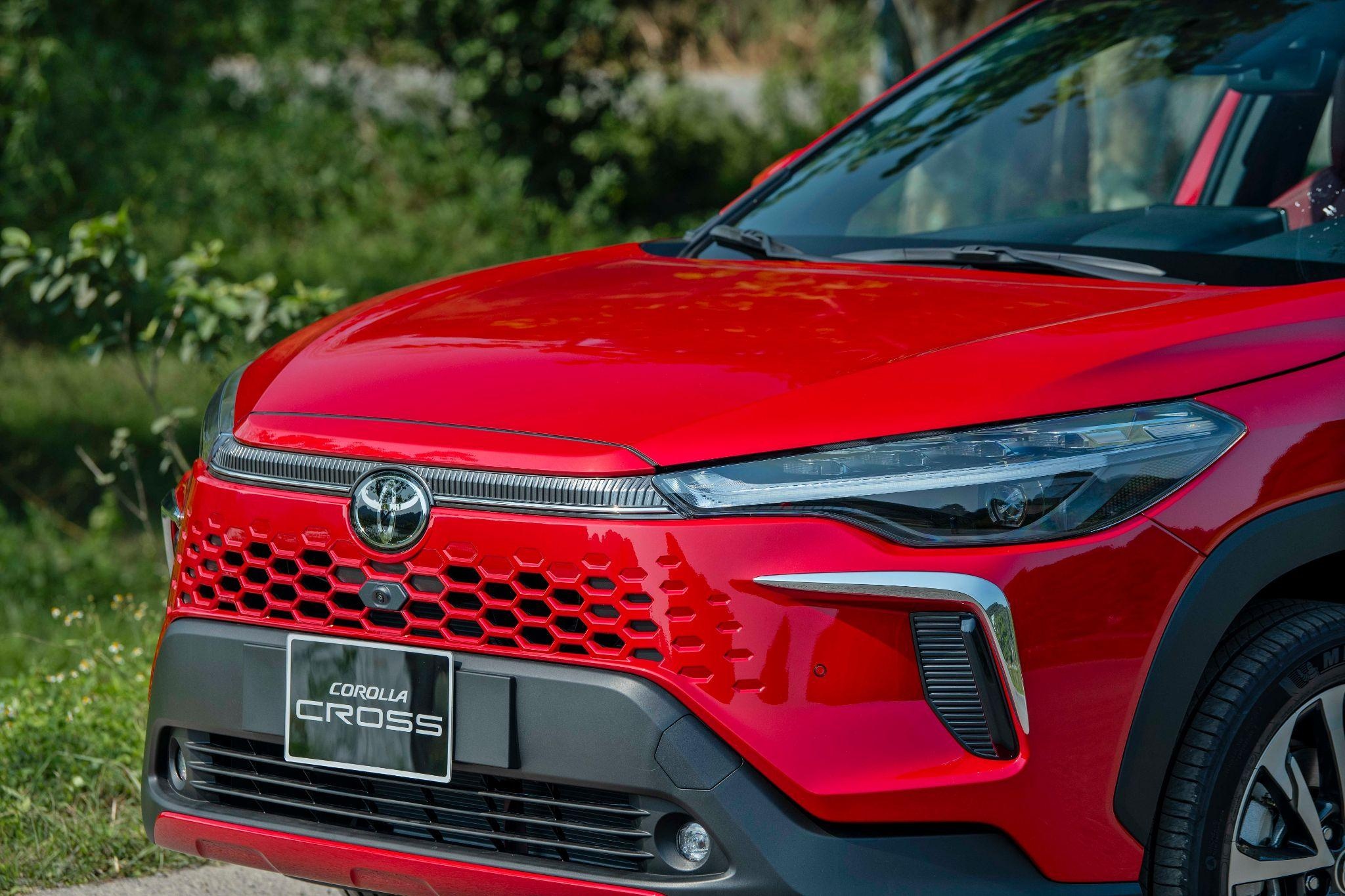 Toyota Viet Nam,  Corolla Cross anh 2
