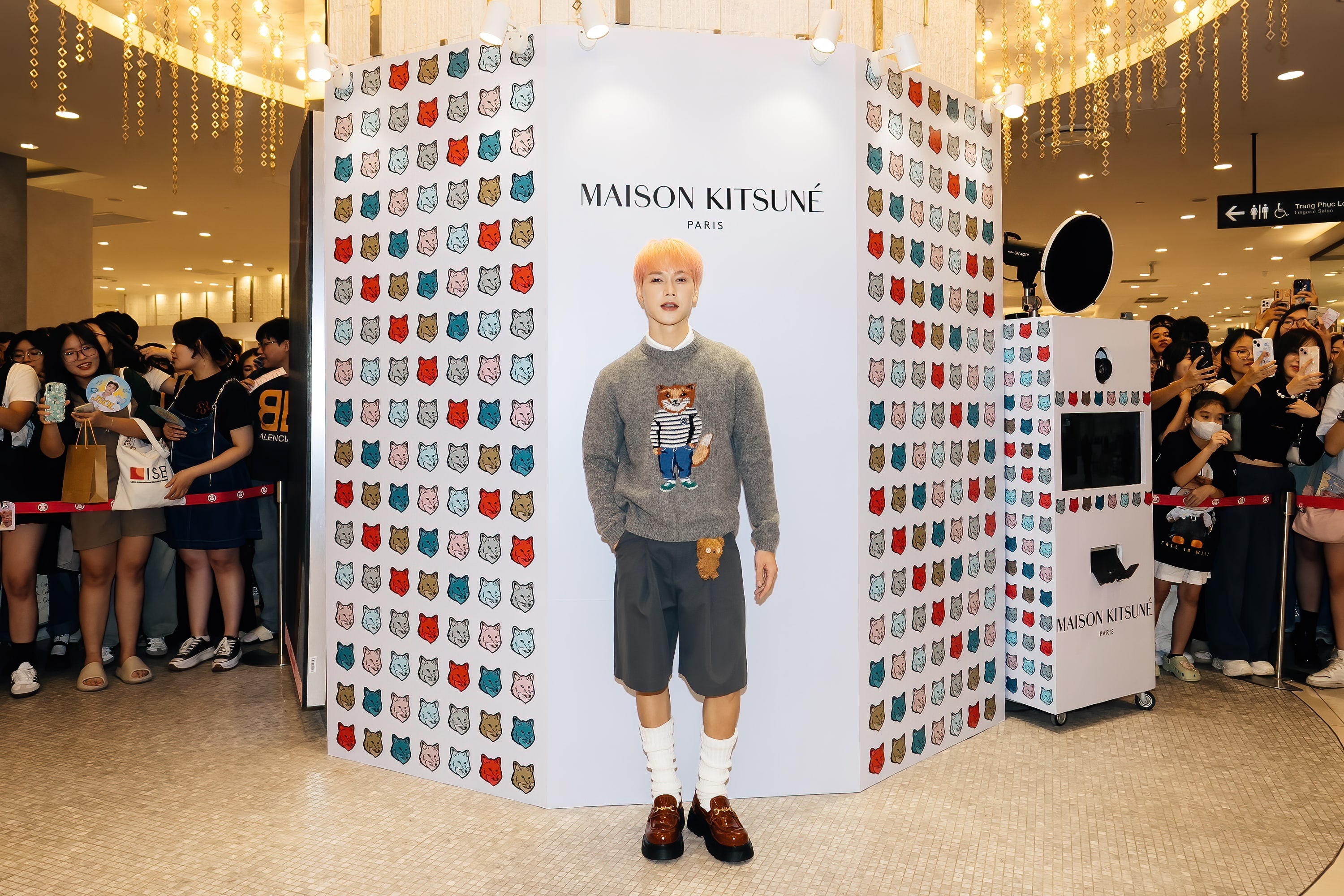 Maison Kitsune Takashimaya anh 5