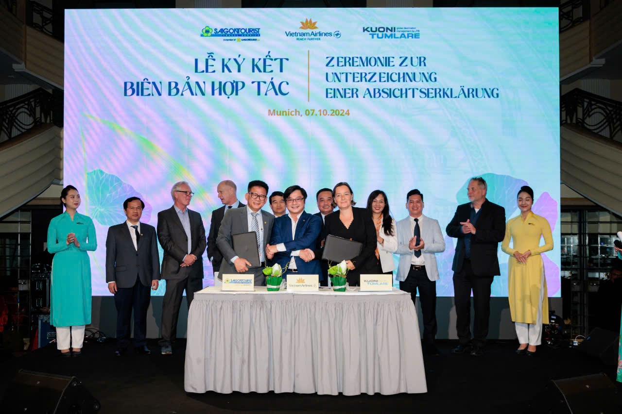 Saigontourist Group, Vietnam Airlines ket noi du lich Viet - Au hinh anh