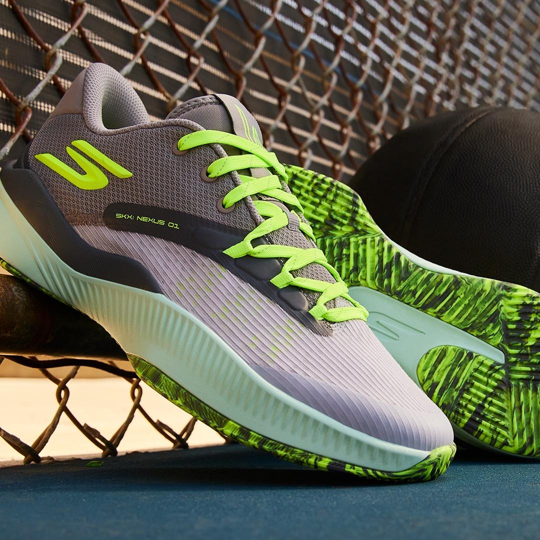 Skechers,  giay bong ro anh 3