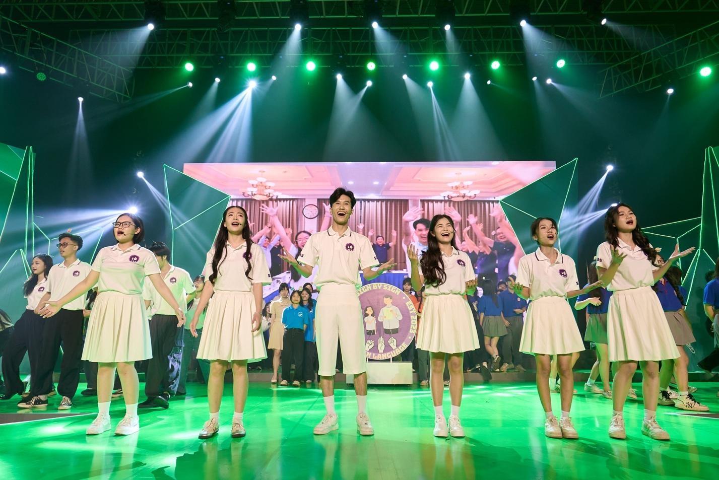 SV the he moi,  Herbalife anh 3