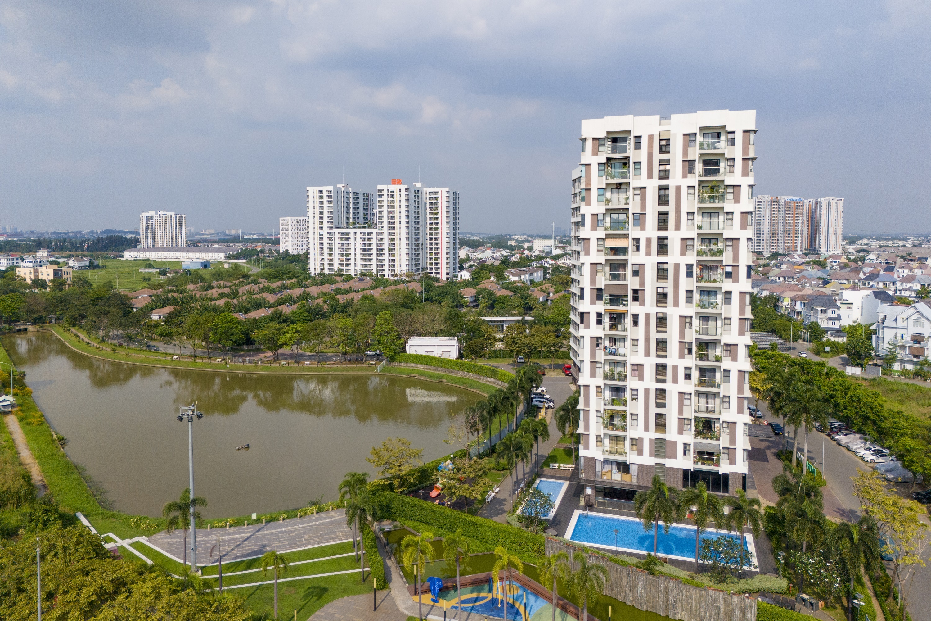 Nam Long,  kien tao do thi anh 9