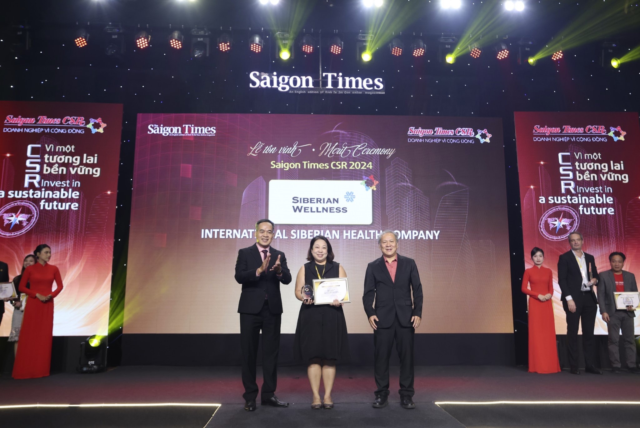 Siberian Wellness nhan giai thuong Saigon Times CSR 2024 hinh anh