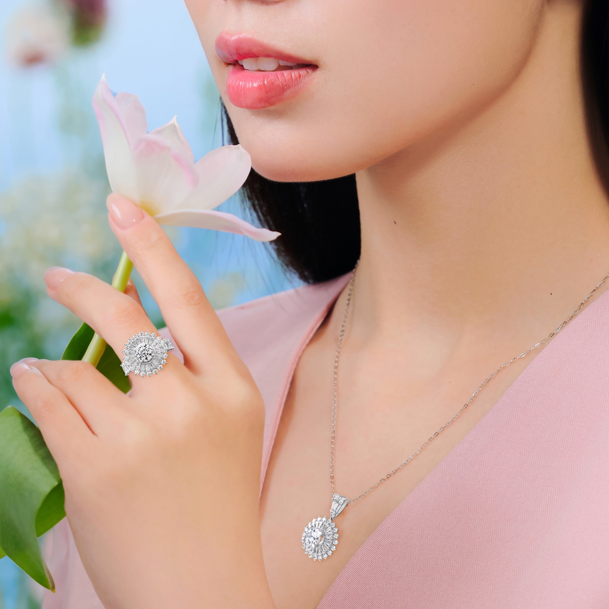 PNJ,  trang suc hoa anh 1