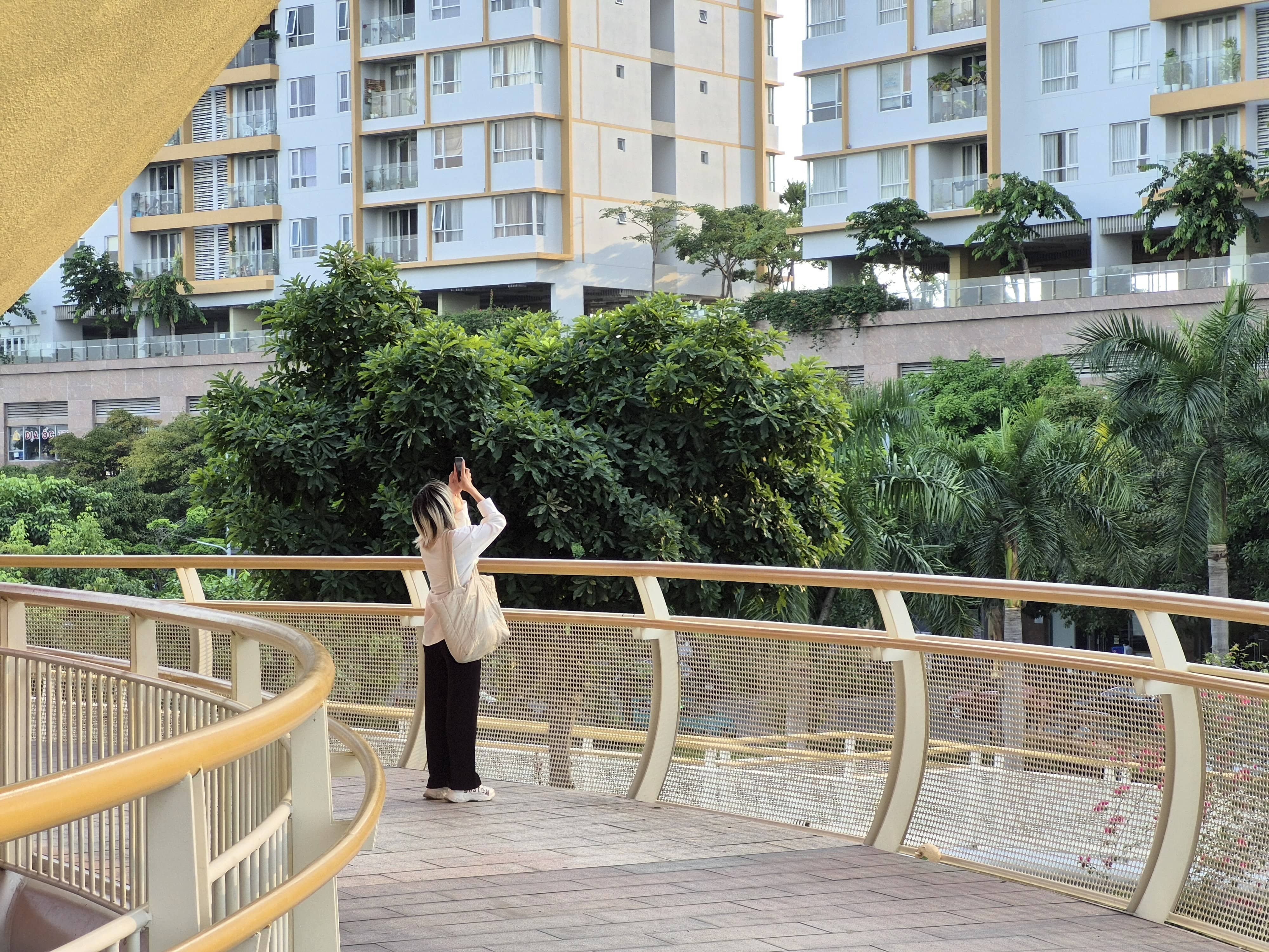 Samsung Galaxy S24 FE ảnh 8 Samsung Galaxy S24 FE anh 8