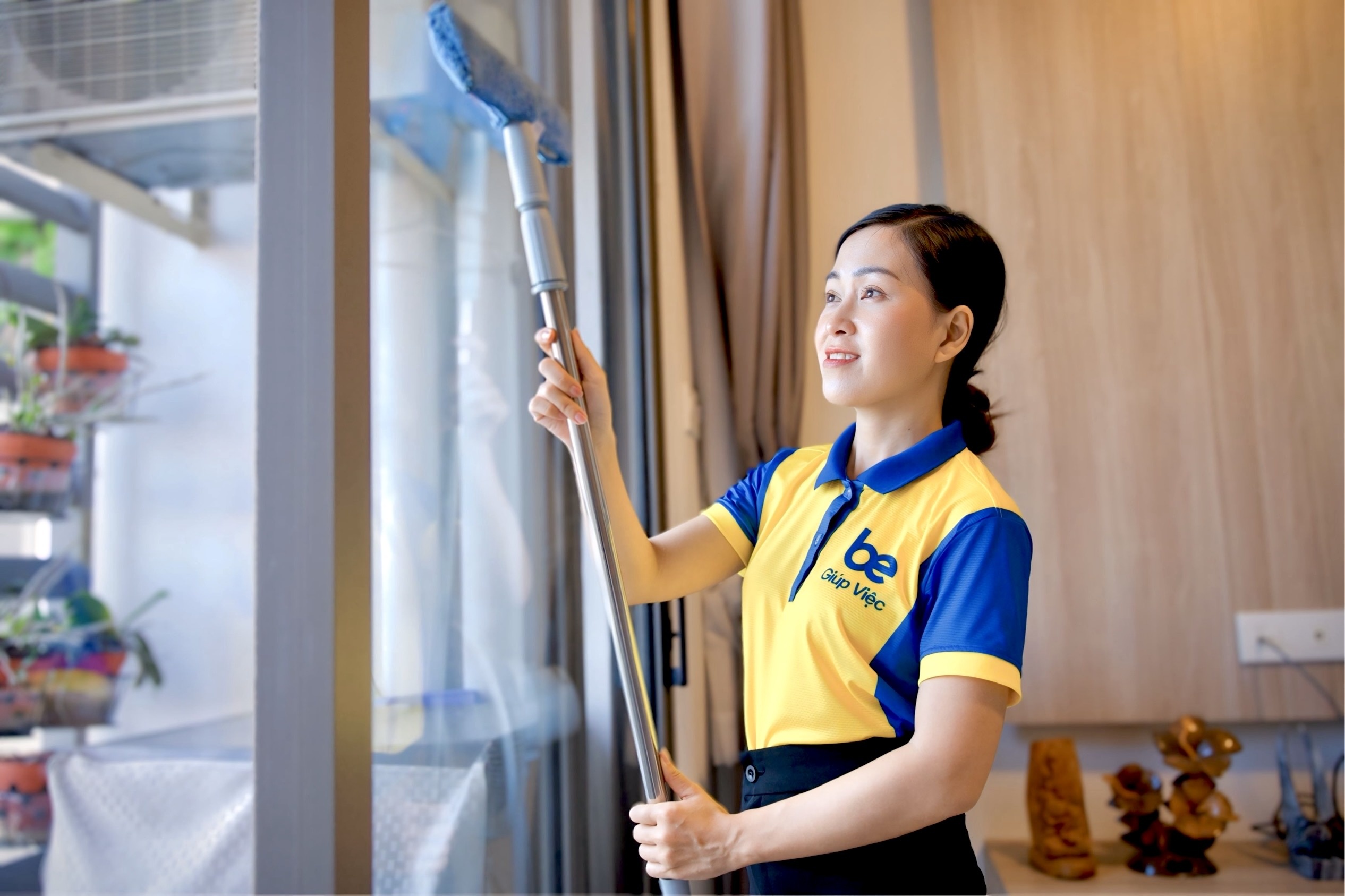 Ung dung goi xe binh dan hoa dich vu don dep 'chuan 5 sao’ hinh anh