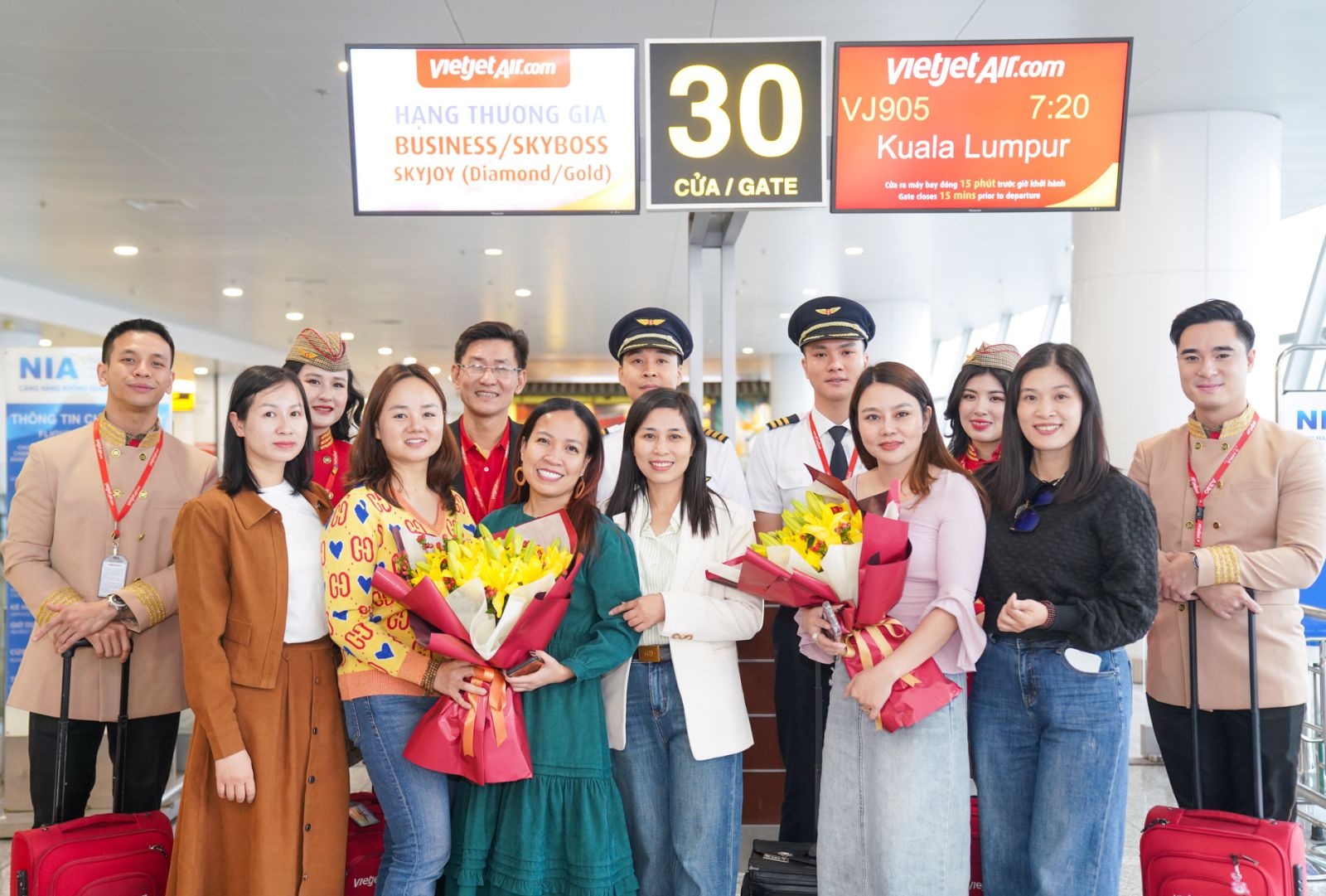 Vietjet, bay Kuala Lumpur ảnh 7 Vietjet, bay Kuala Lumpur anh 7