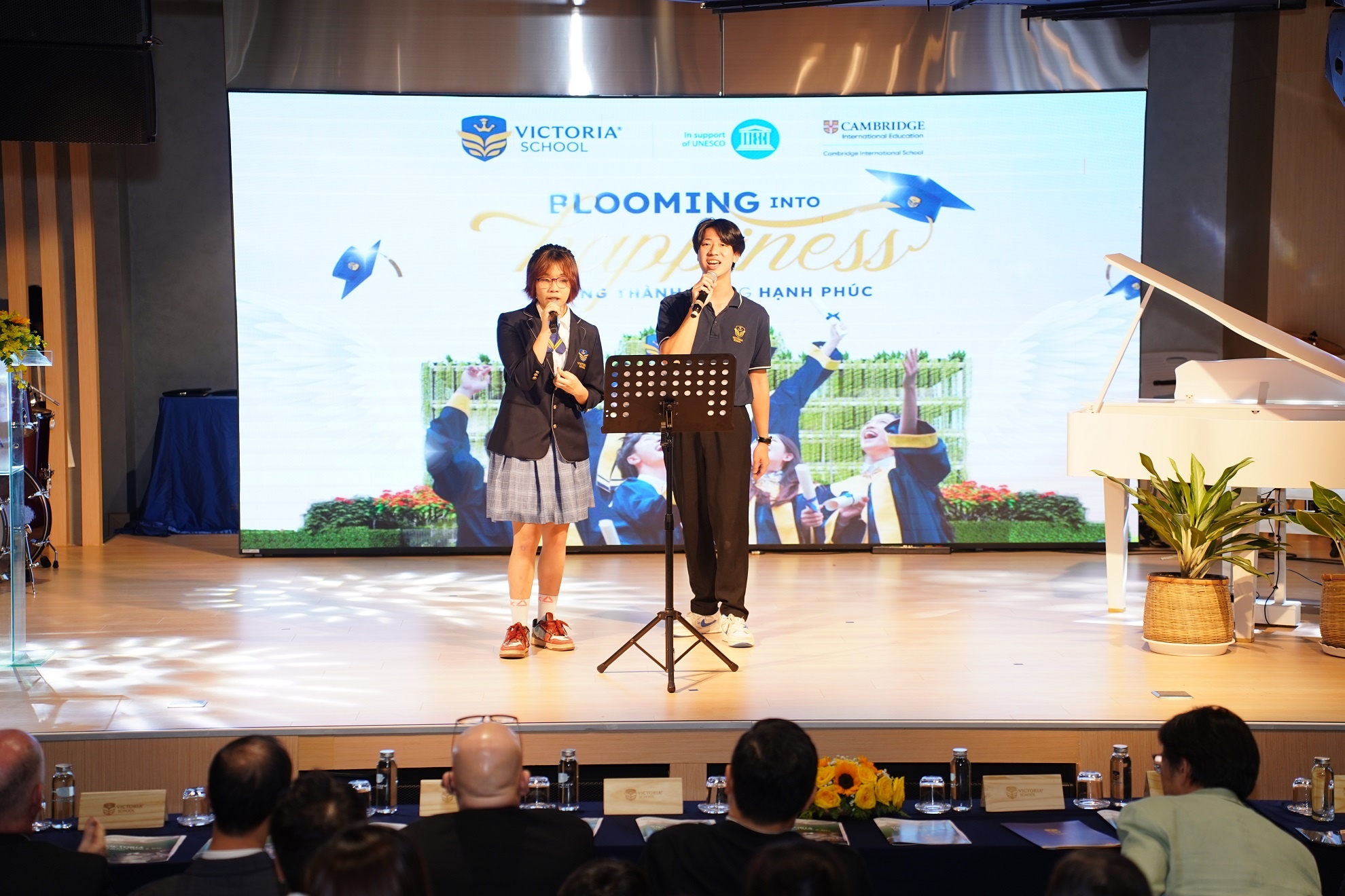 Victoria School anh 1