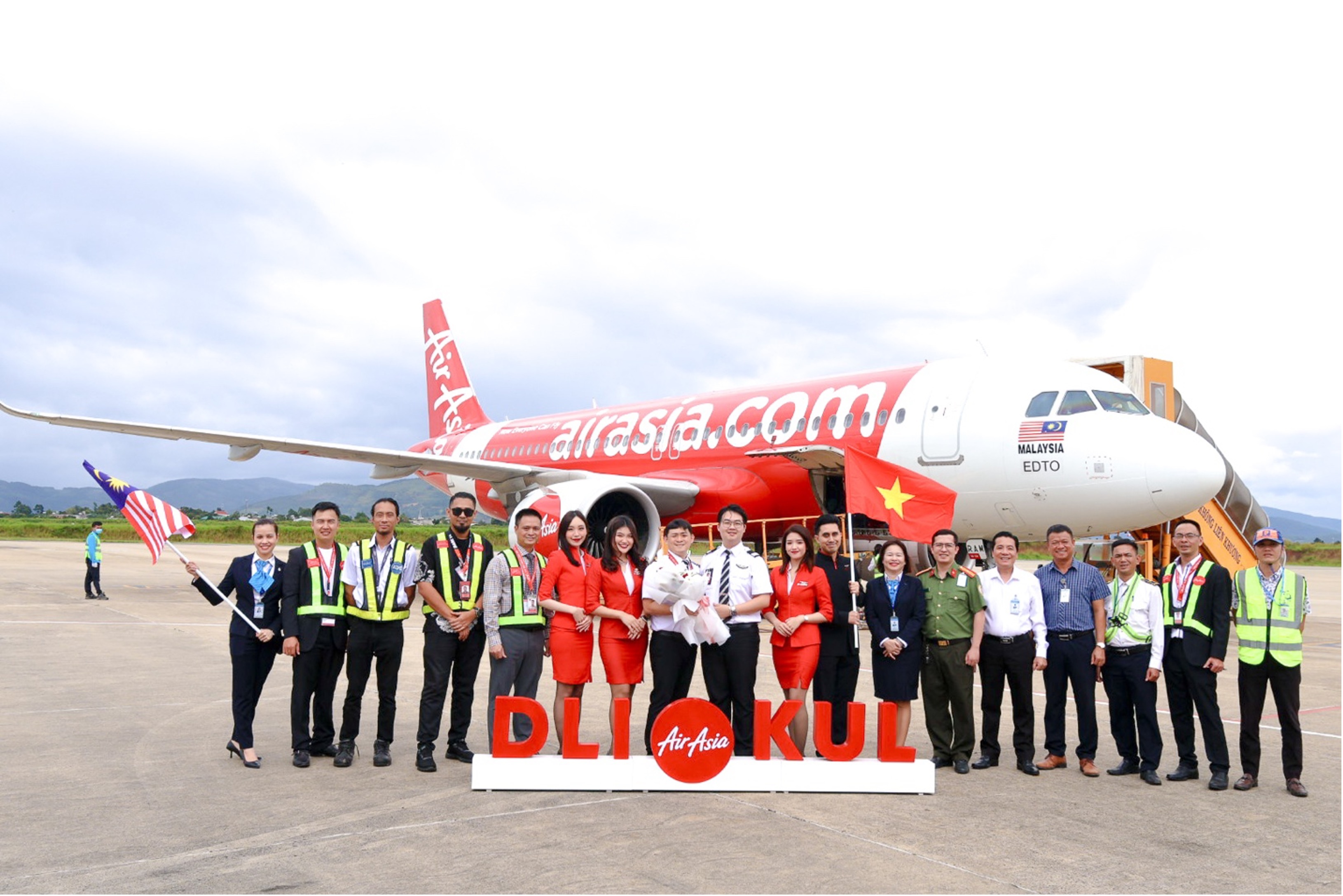 AirAsia mo duong bay anh 1