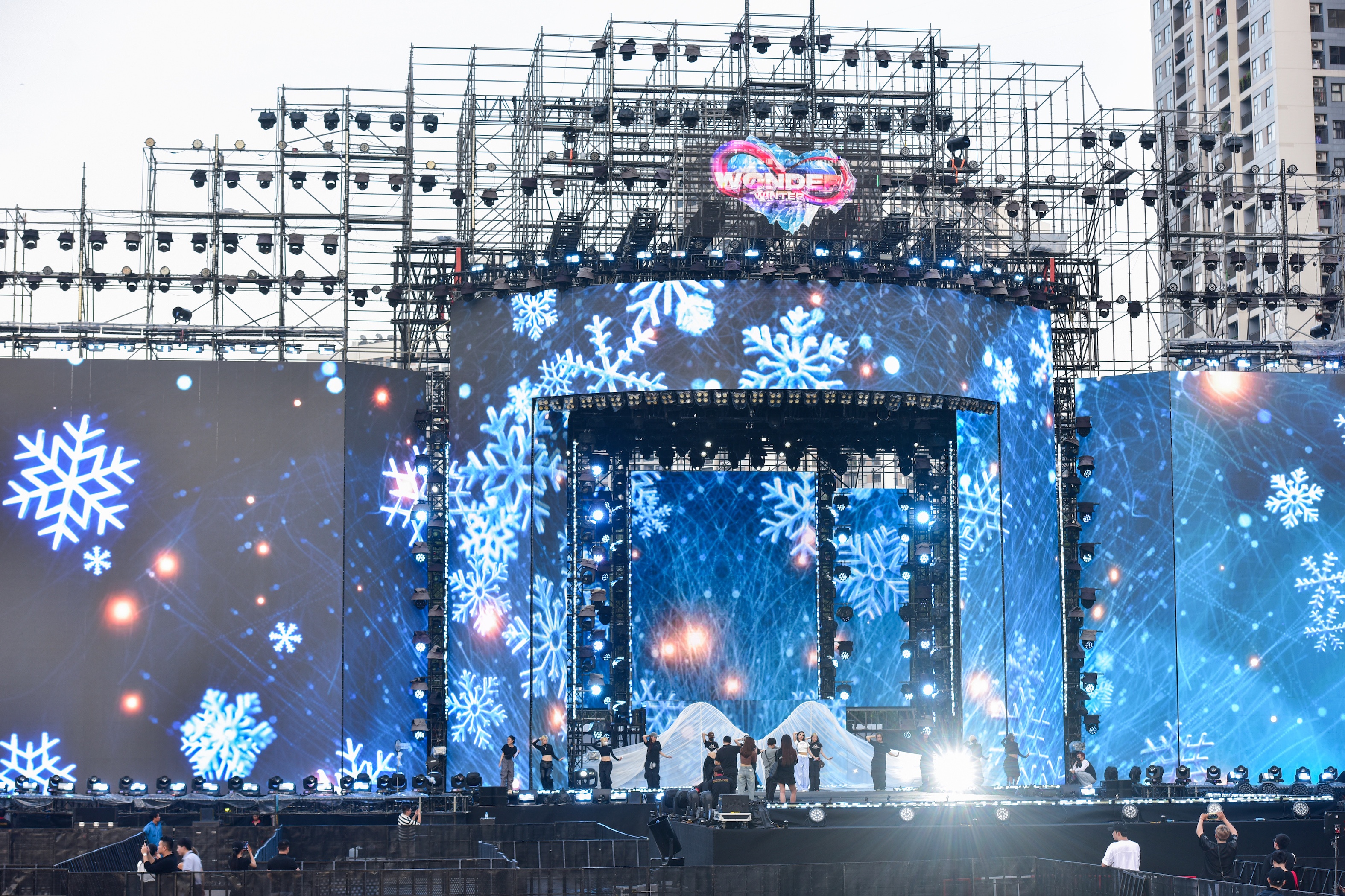 8Wonder Winter 2024 anh 9