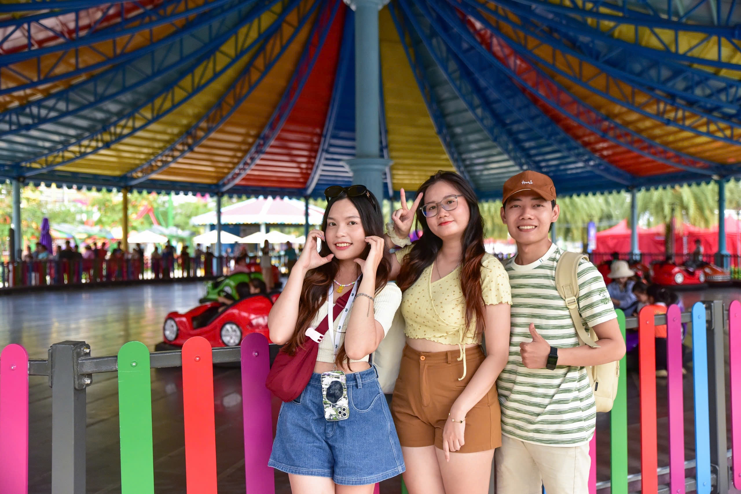 Vinhomes Grand Park tang nhiet truoc sieu nhac hoi 8Wonder Winter 2024 hinh anh