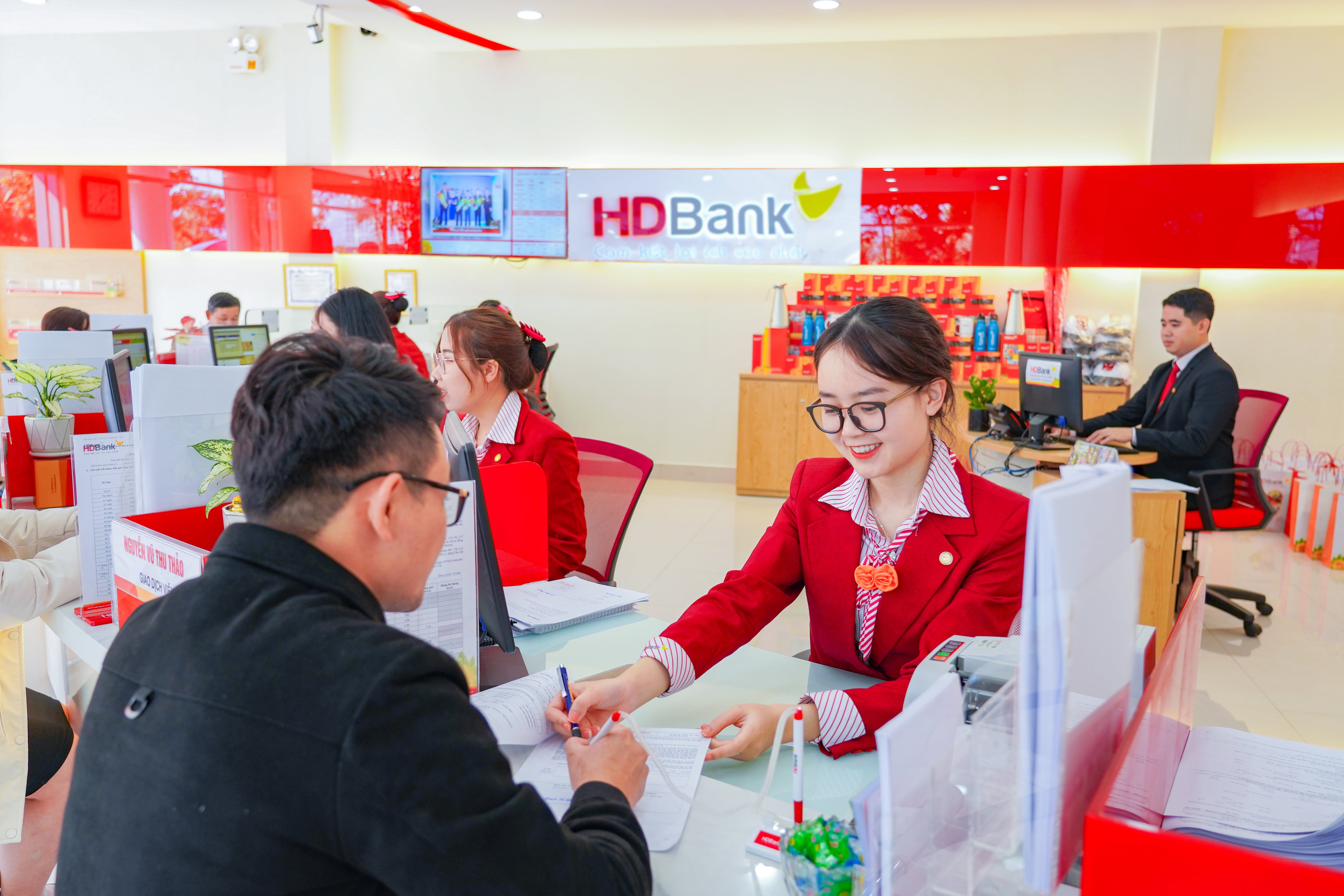 HDBank dan dau thu ho tien mat qua ung dung so eCash hinh anh